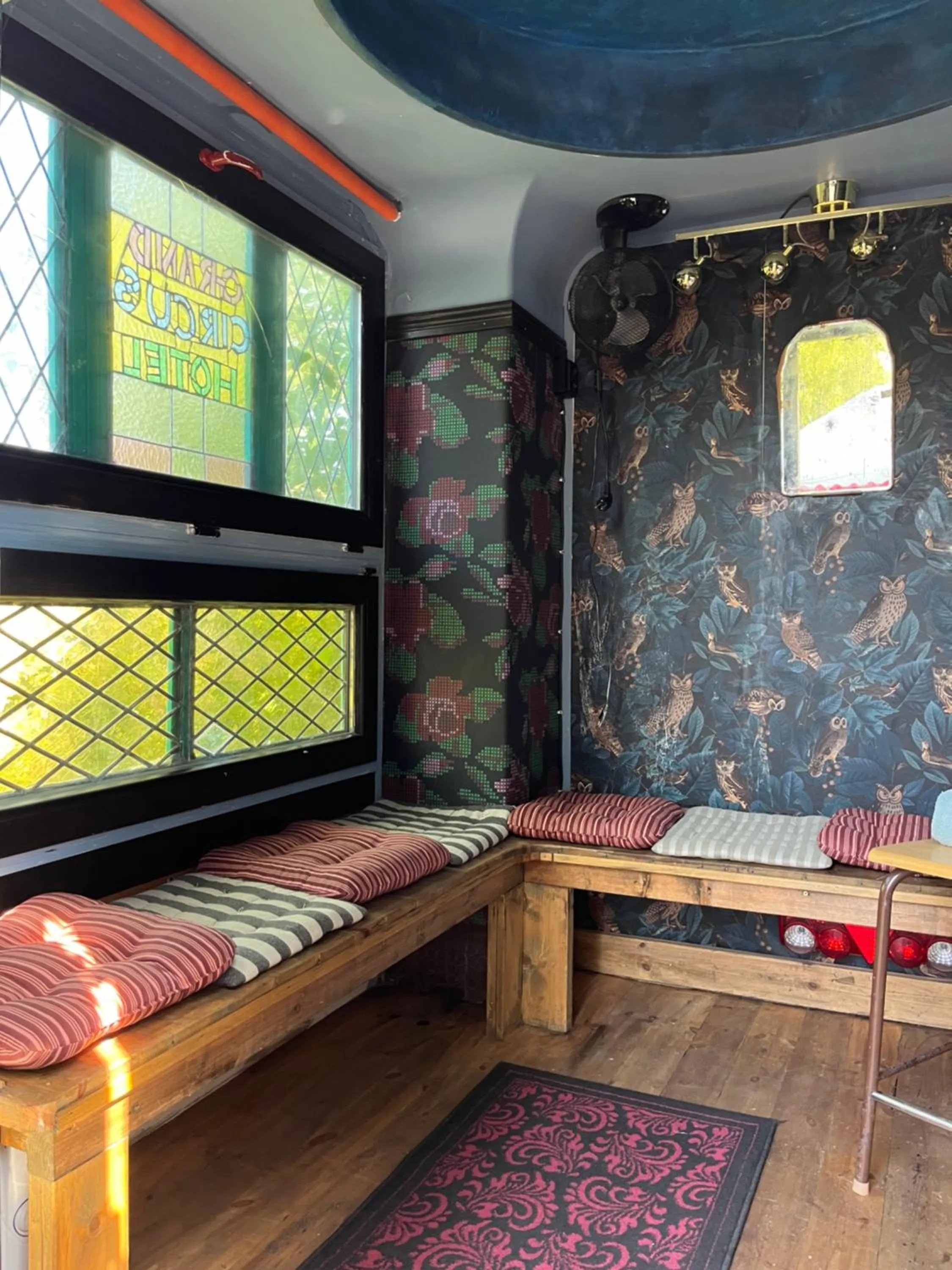 Bed in Grand Circus Hotel