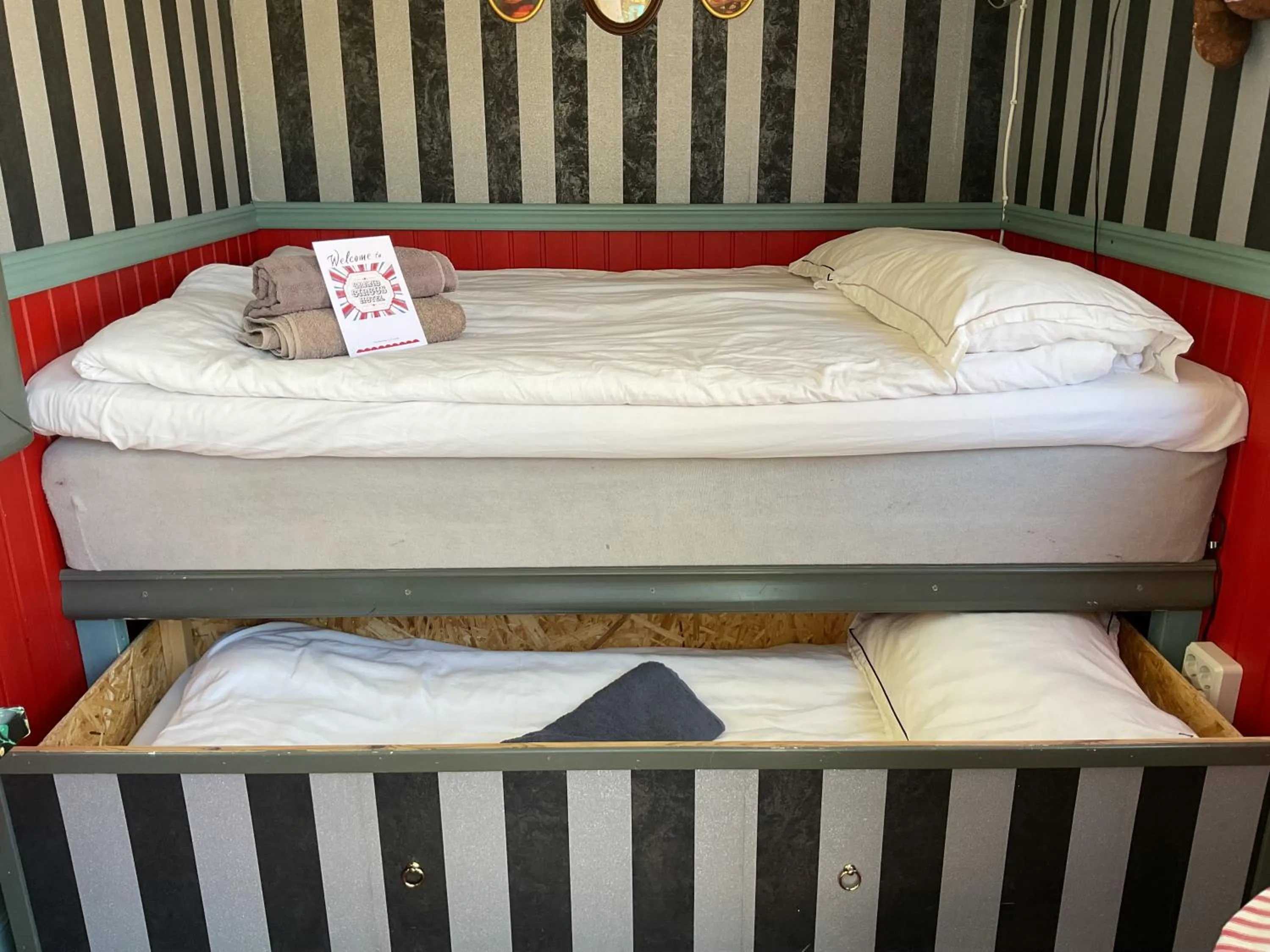 Bed in Grand Circus Hotel