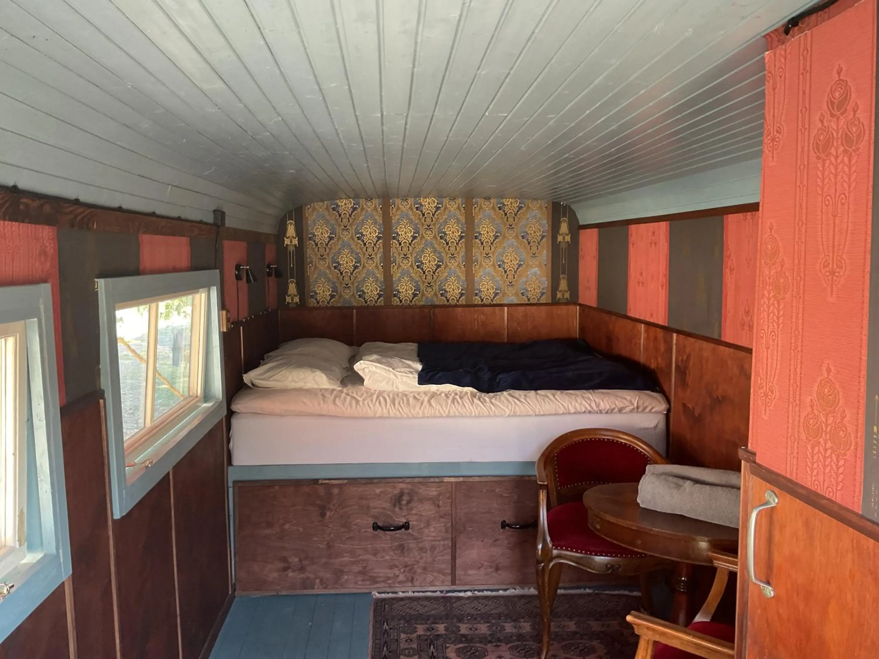 Bed in Grand Circus Hotel