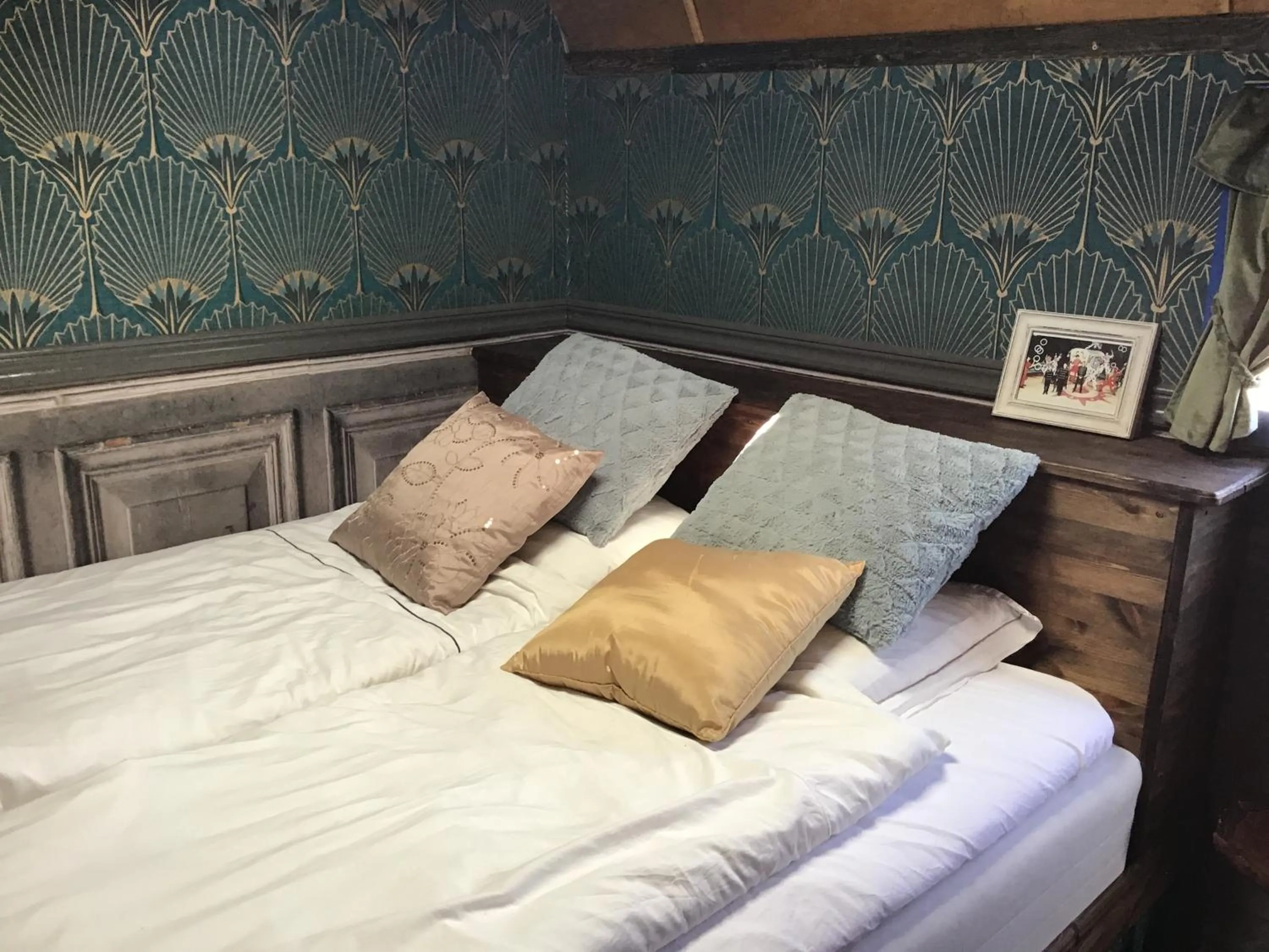 Bed in Grand Circus Hotel