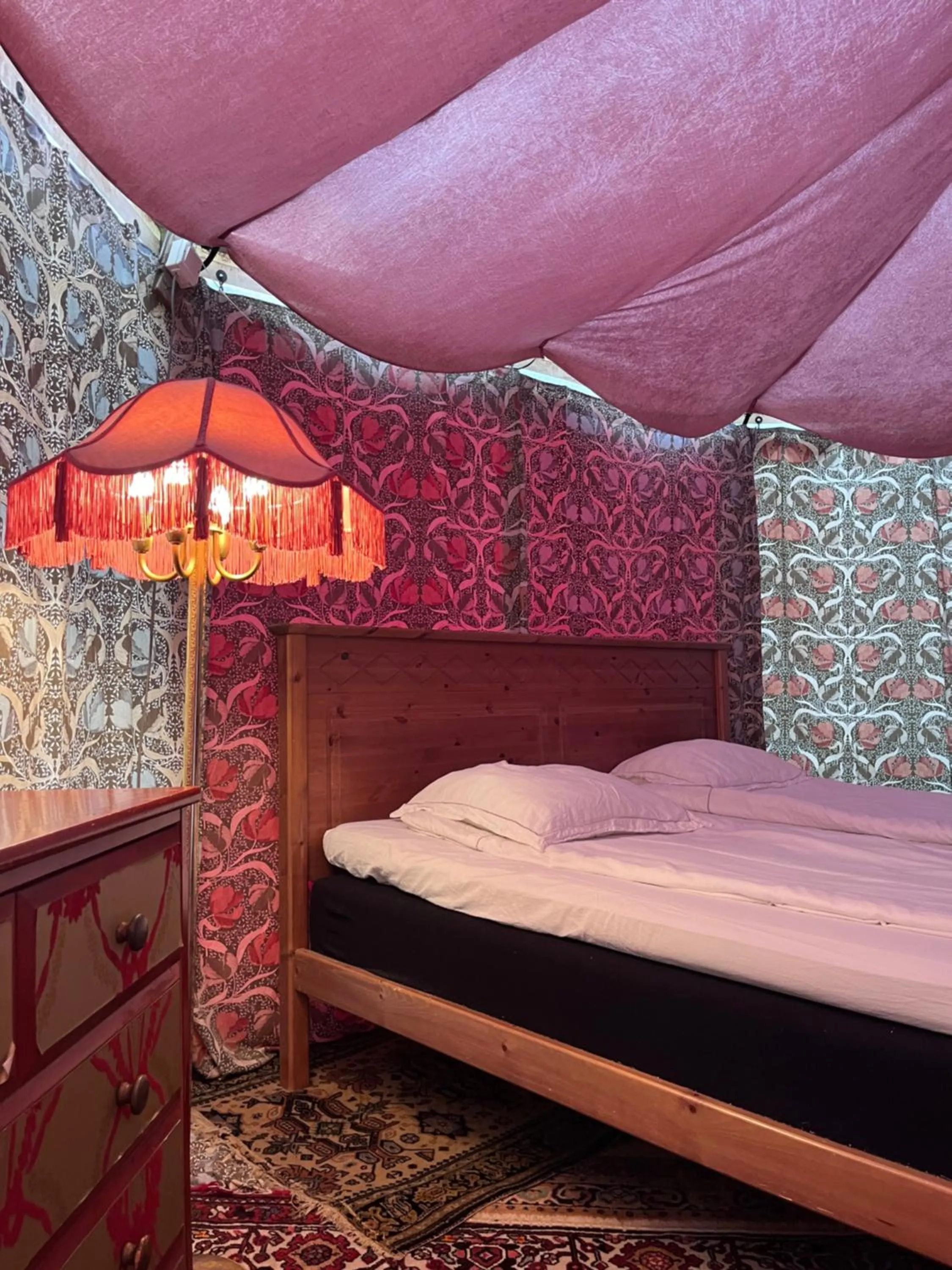 Bed in Grand Circus Hotel