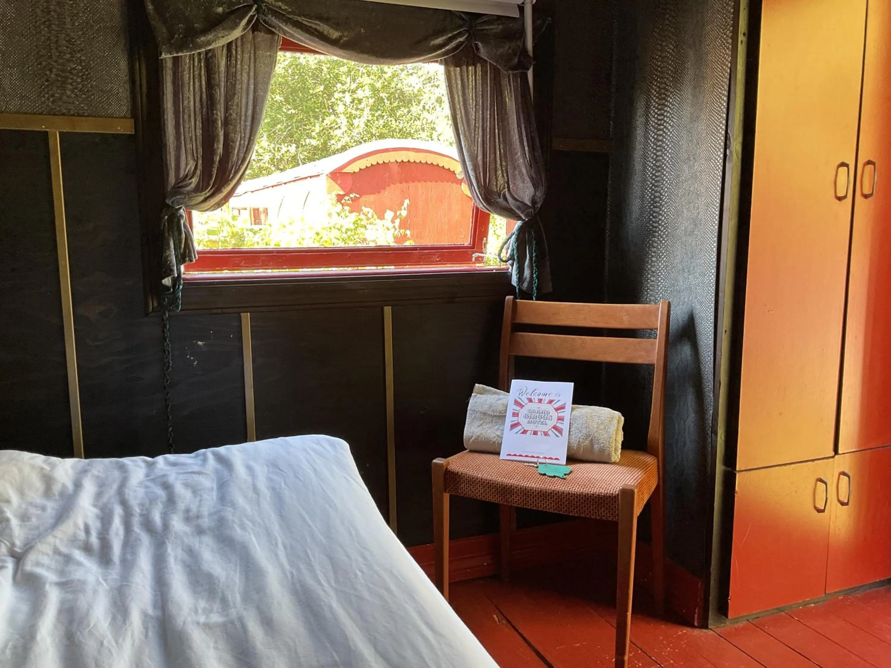 Bed in Grand Circus Hotel