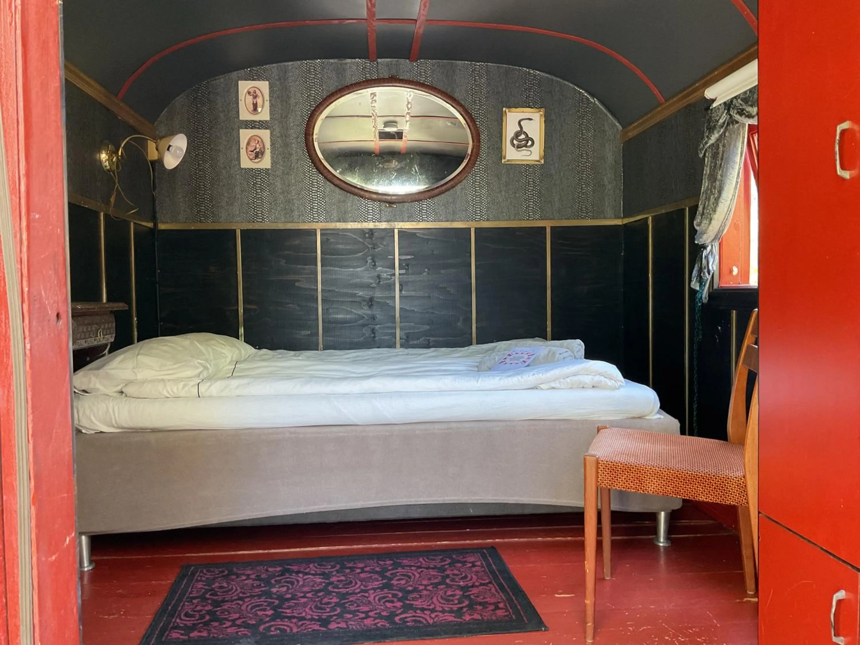 Bed in Grand Circus Hotel