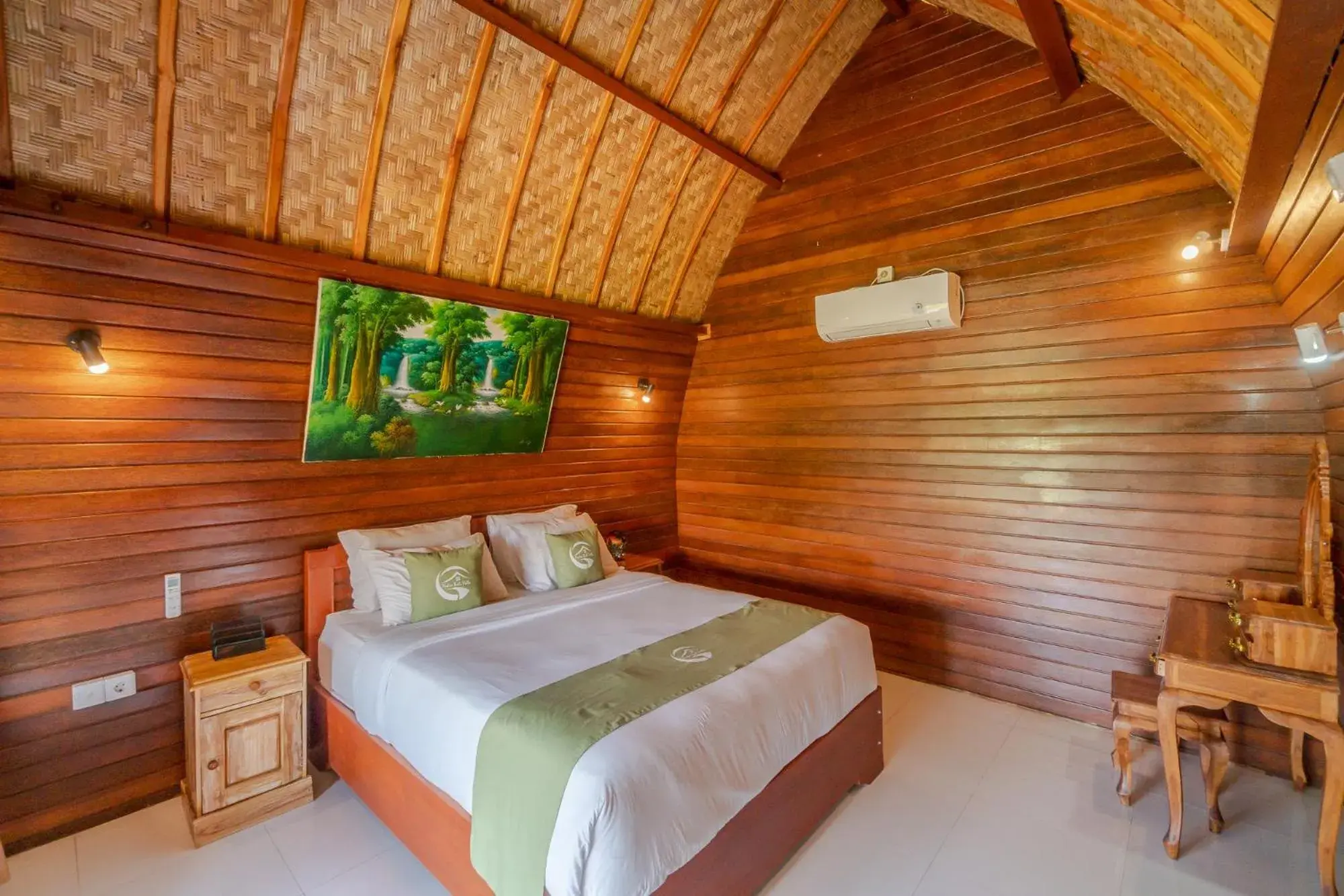 Queen Room with Balcony in Putra Bali Villa by Bukit Vista Queen Room with Balcony in Putra Bali Villa by Bukit Vista