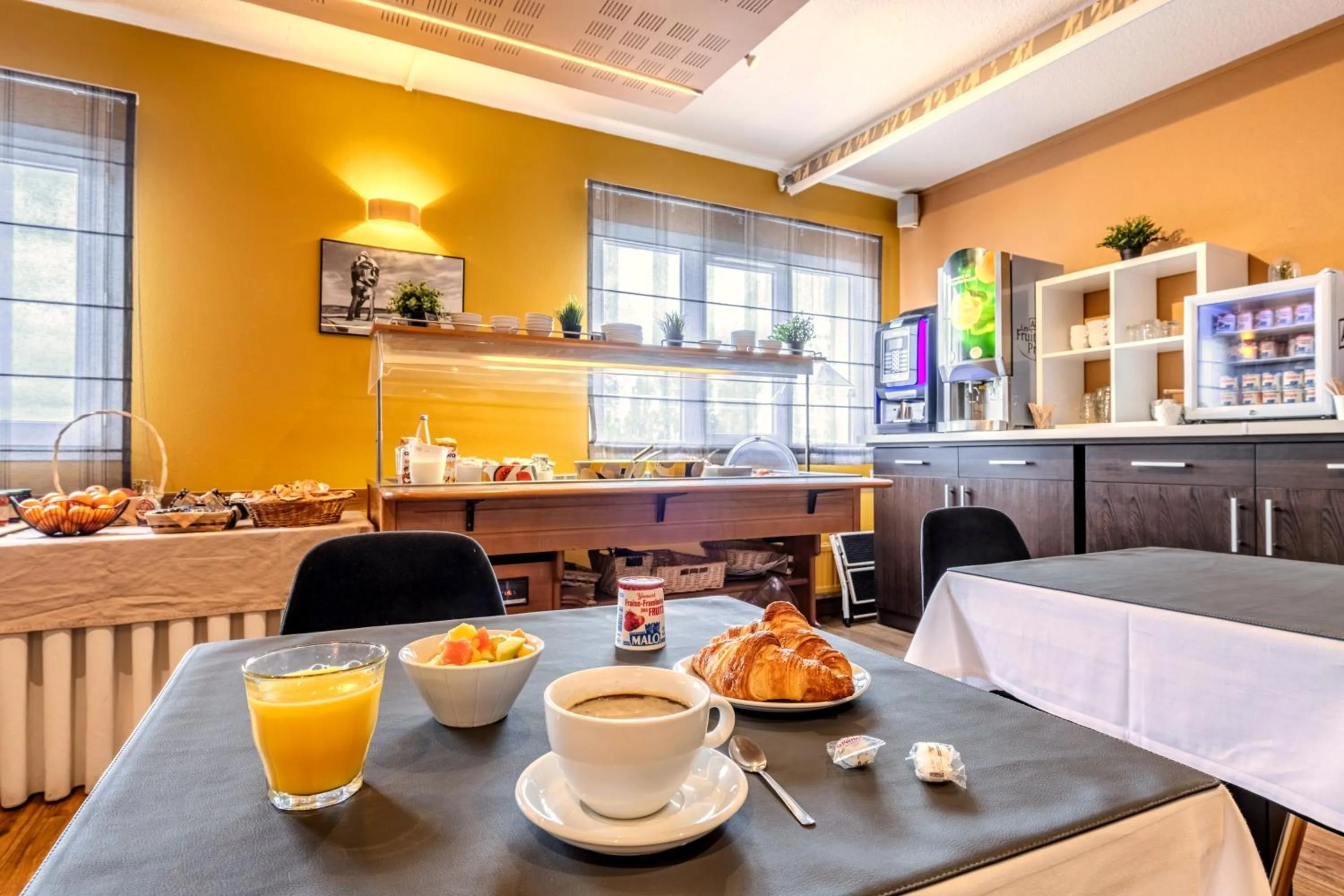 Breakfast in Logis Hotel Center