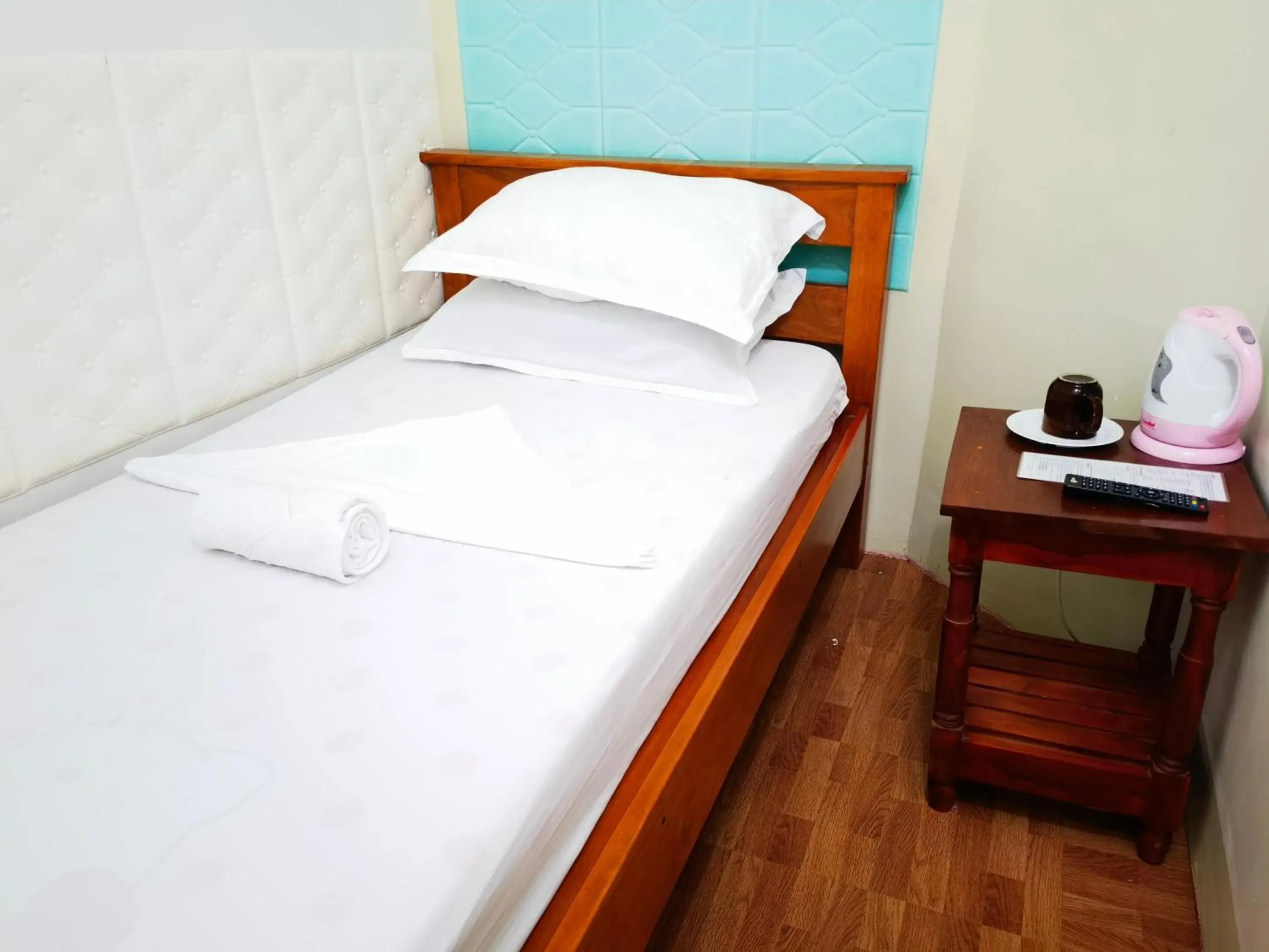 Single Room in RedDoorz at D128 Lodge Cagayan Valley Single Room in RedDoorz at D128 Lodge Cagayan Valley