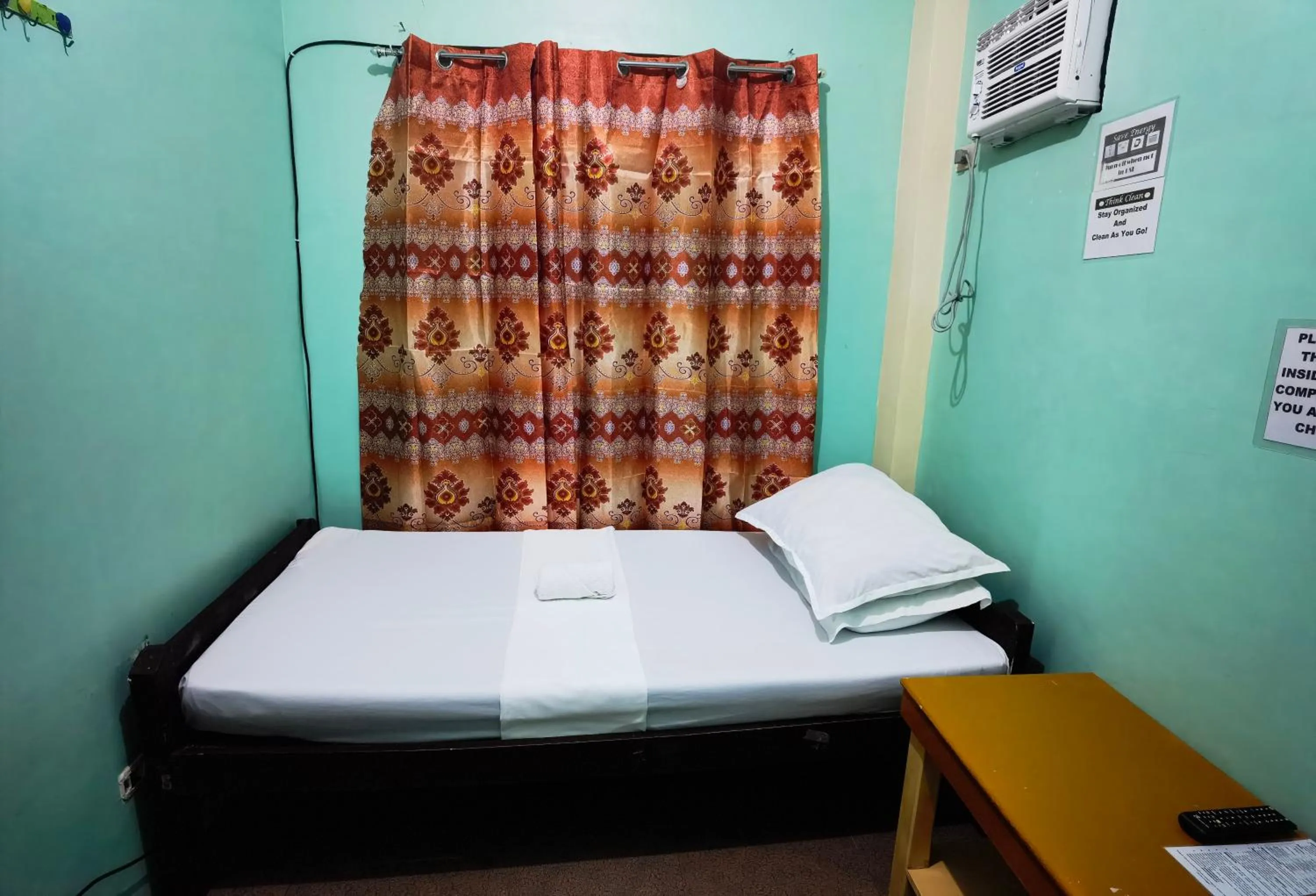 Bedroom, Bed in RedDoorz at D128 Lodge Cagayan Valley