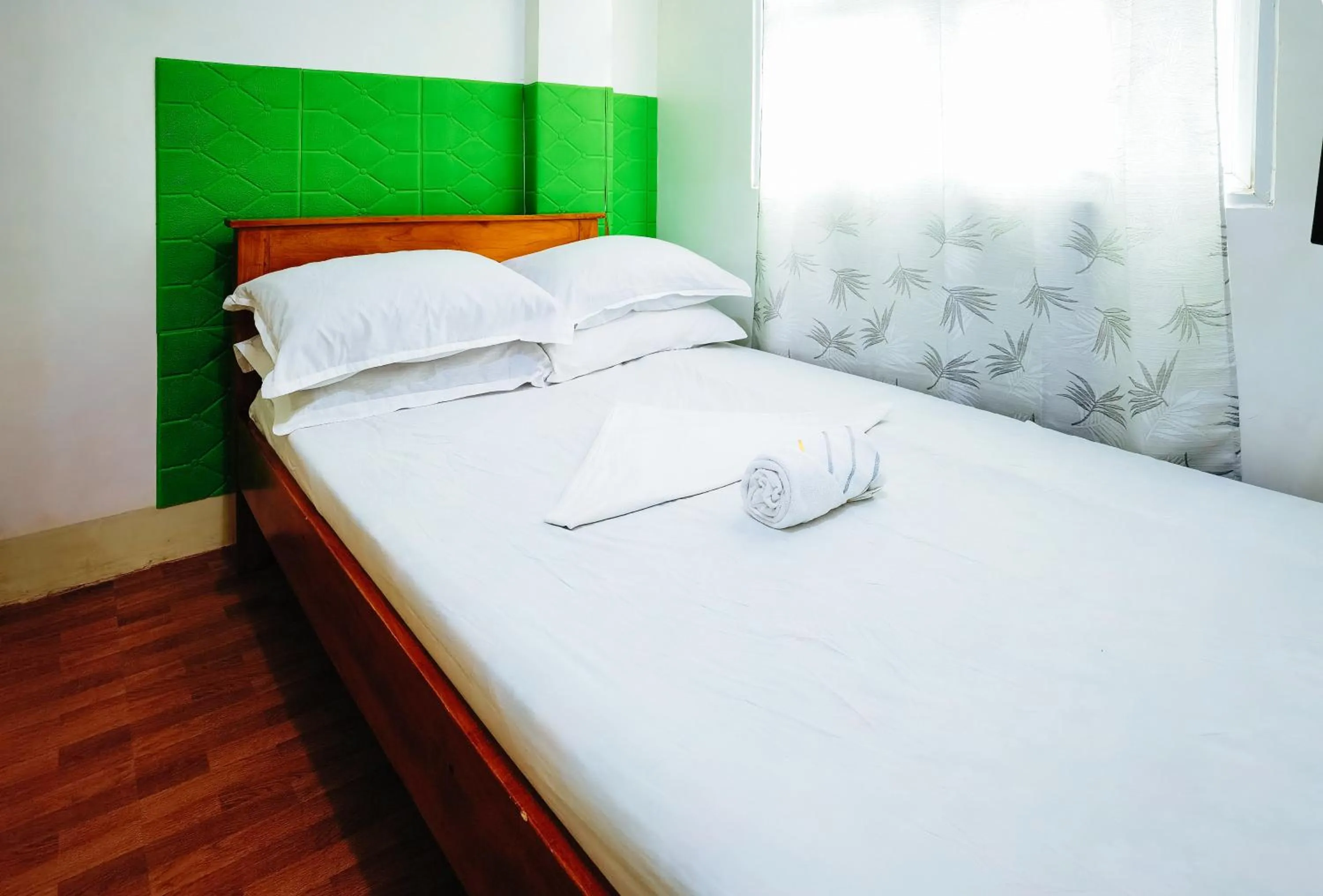 Bed in RedDoorz at D128 Lodge Cagayan Valley