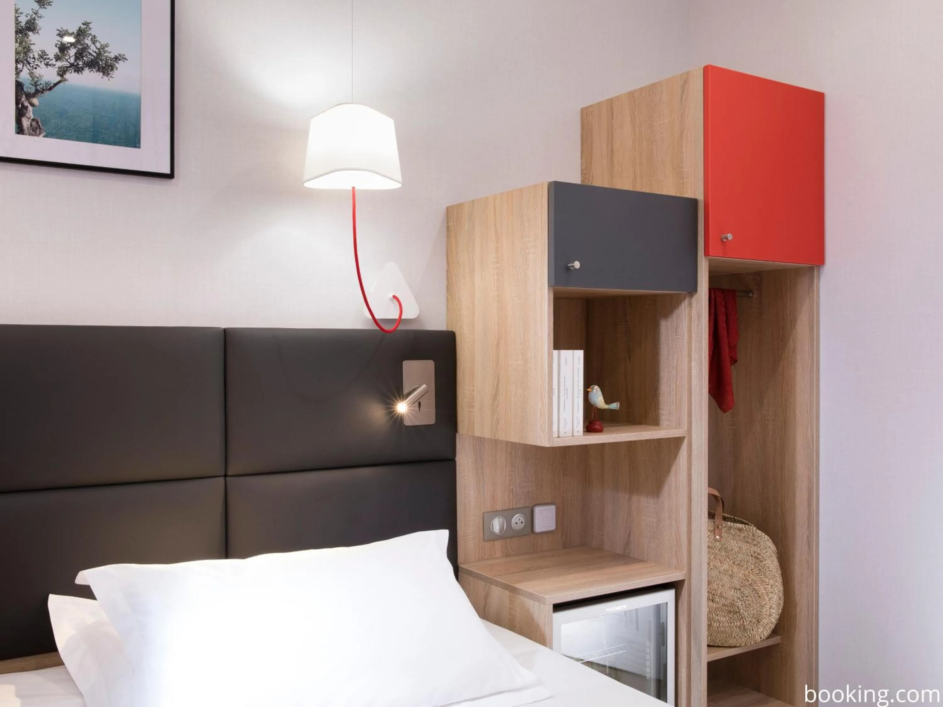 wardrobe, Bed in Hotel Daumesnil-Vincennes