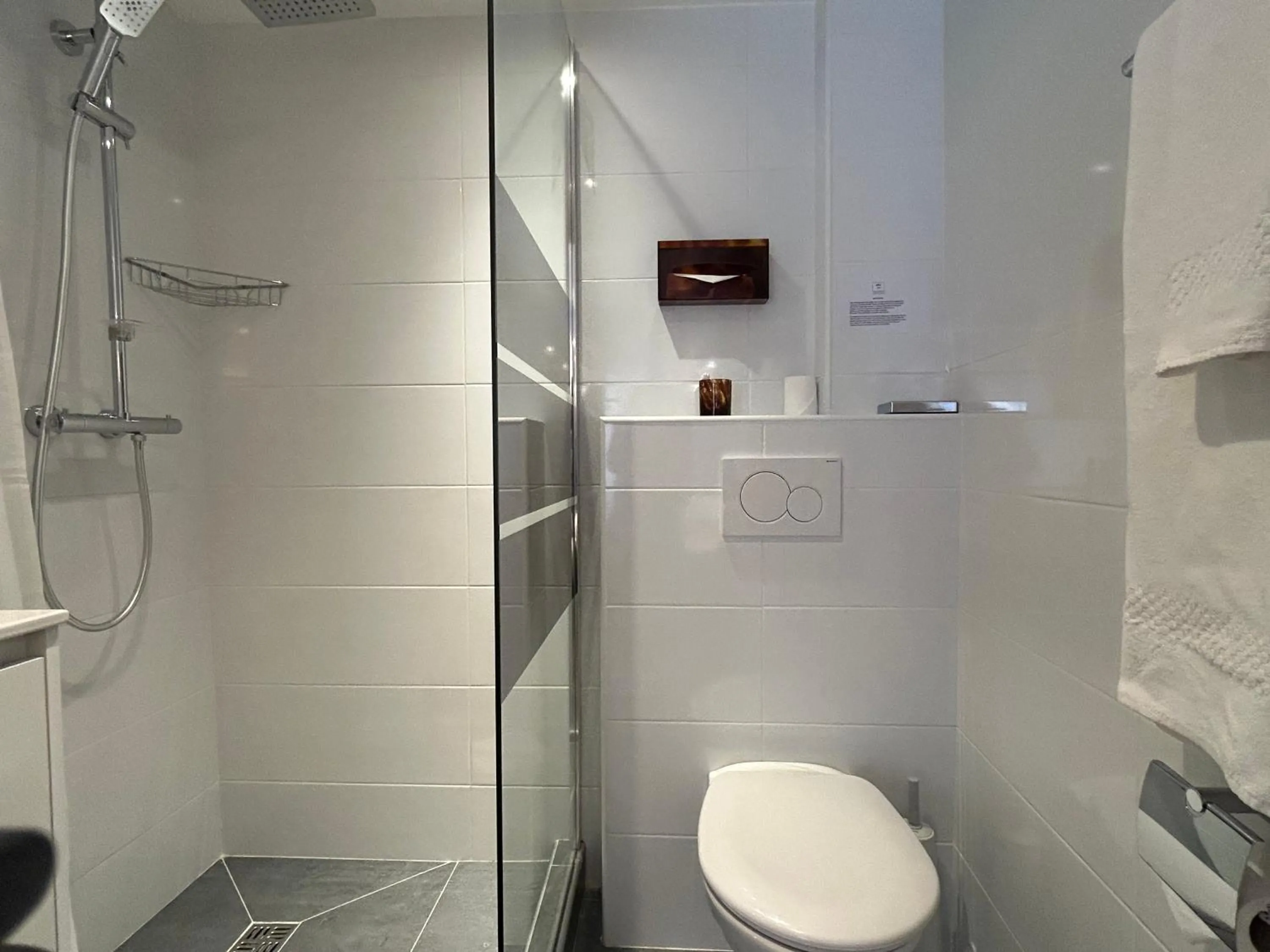 ATH hôtel Athénée