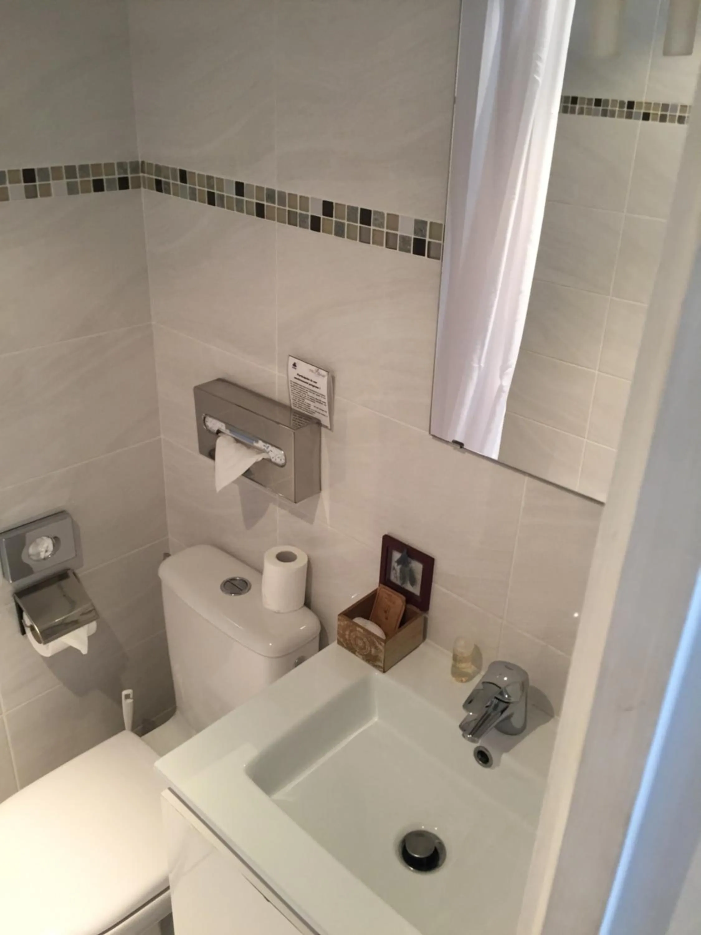 ATH hôtel Athénée