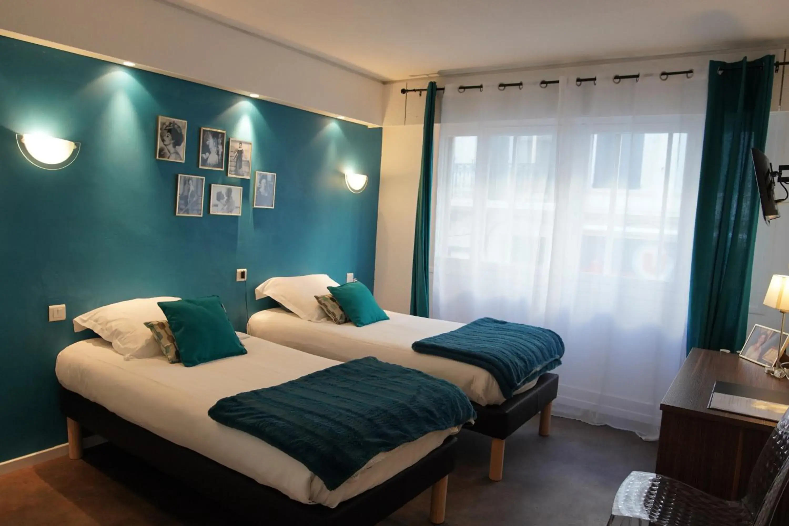 Double Room in ATH hôtel Athénée Double Room in ATH hôtel Athénée