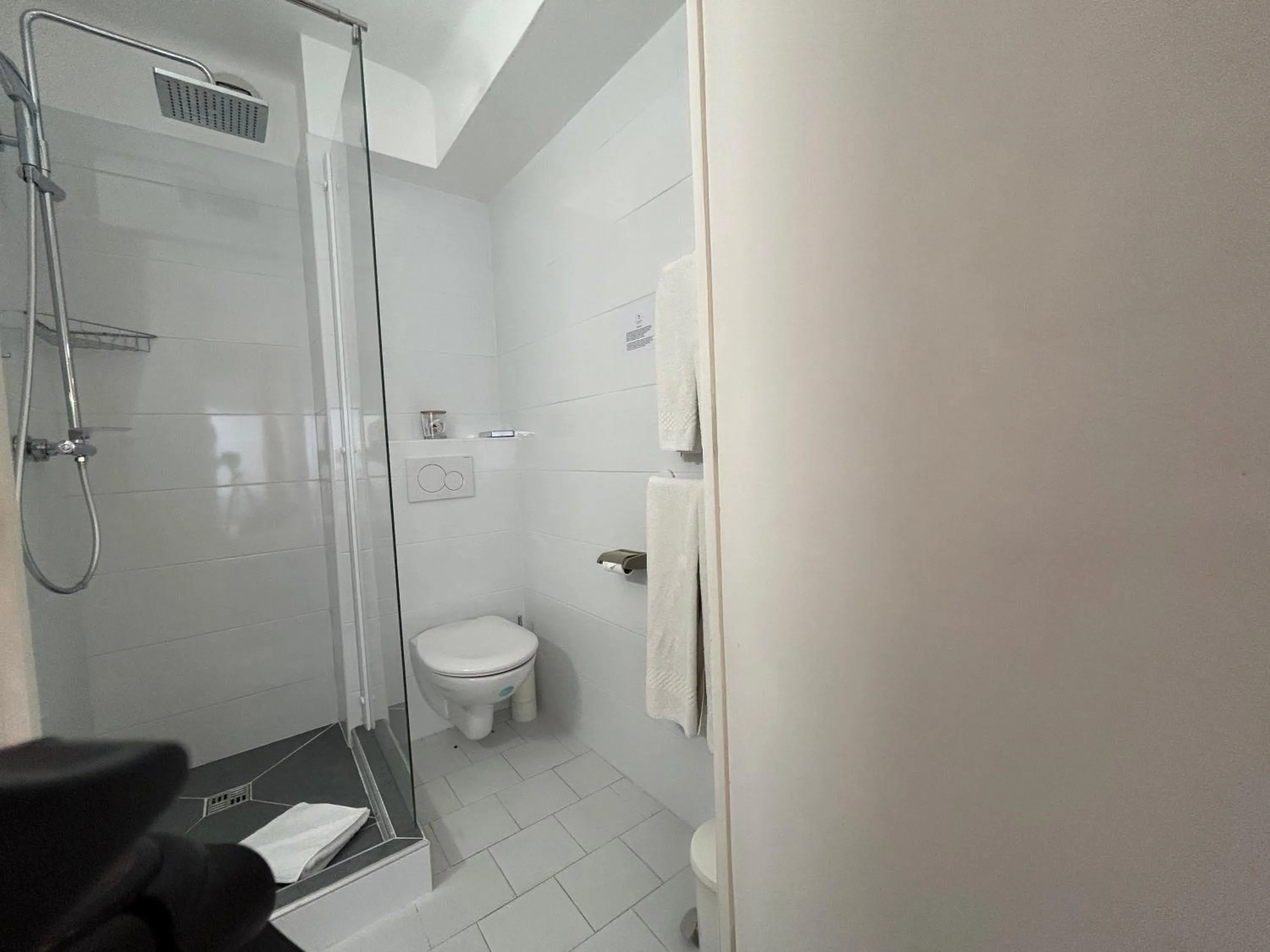 ATH hôtel Athénée