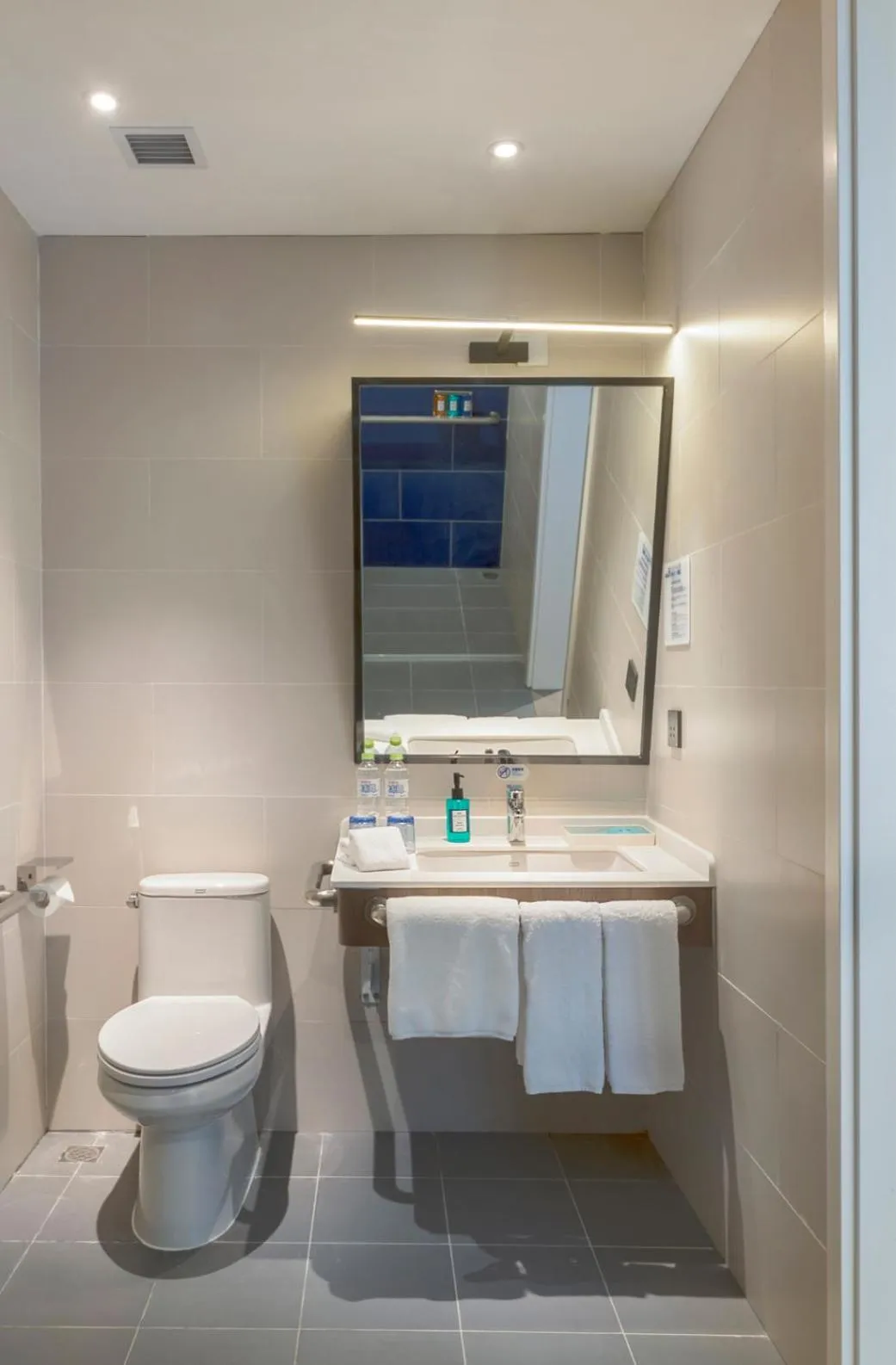 Holiday Inn Express Qingdao Chengyang Central by IHG