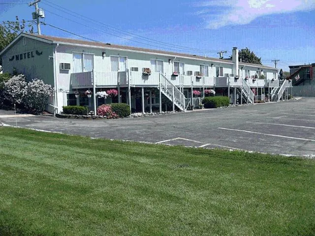 Property Building in Sea Whale Motel