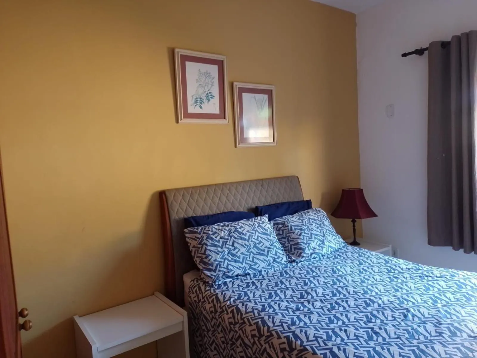 Bedroom, Bed in FAMILY- Conheça Cabo Frio e ARRAIAL e traga seu pet - Confira