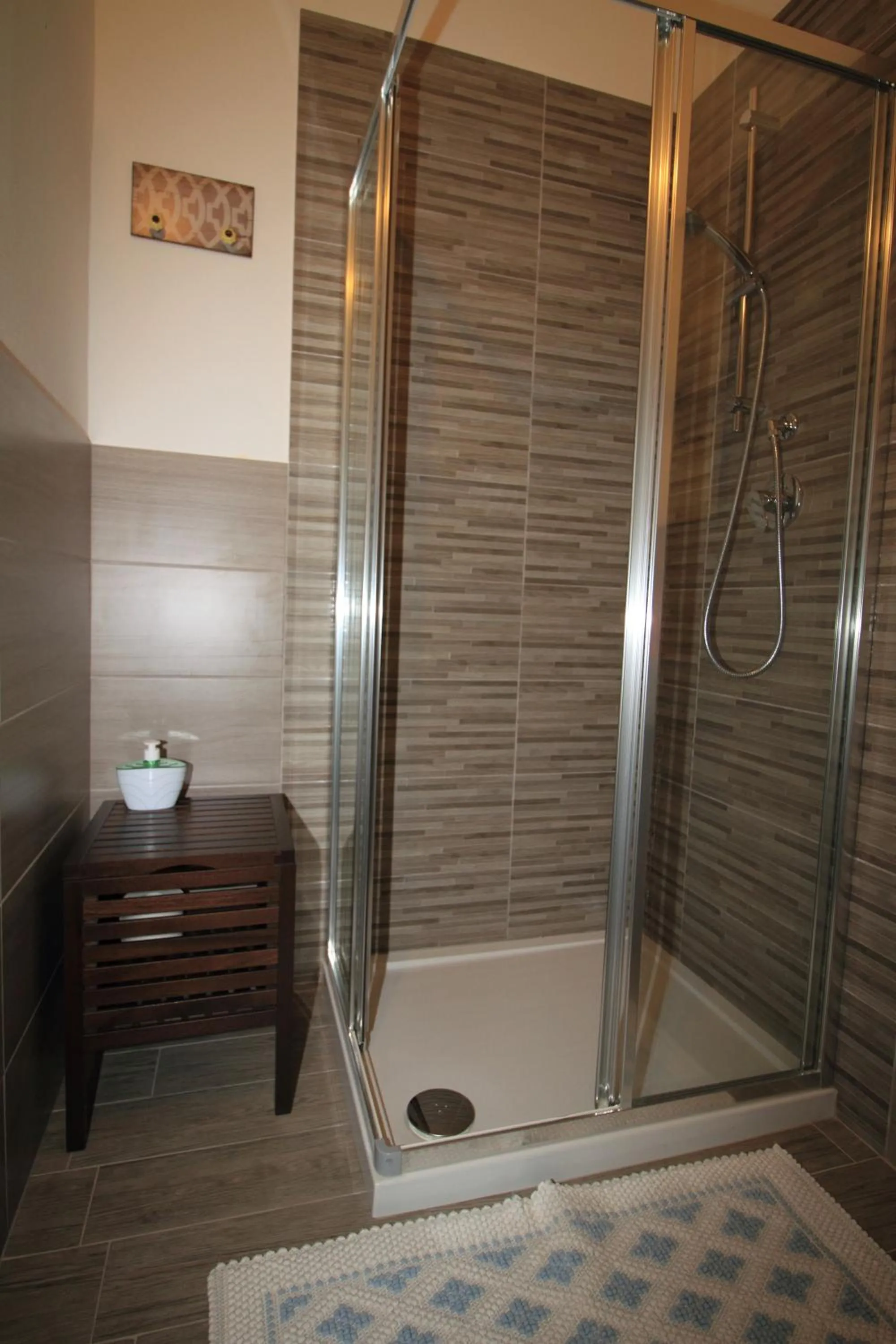 Shower in B&B Libellula