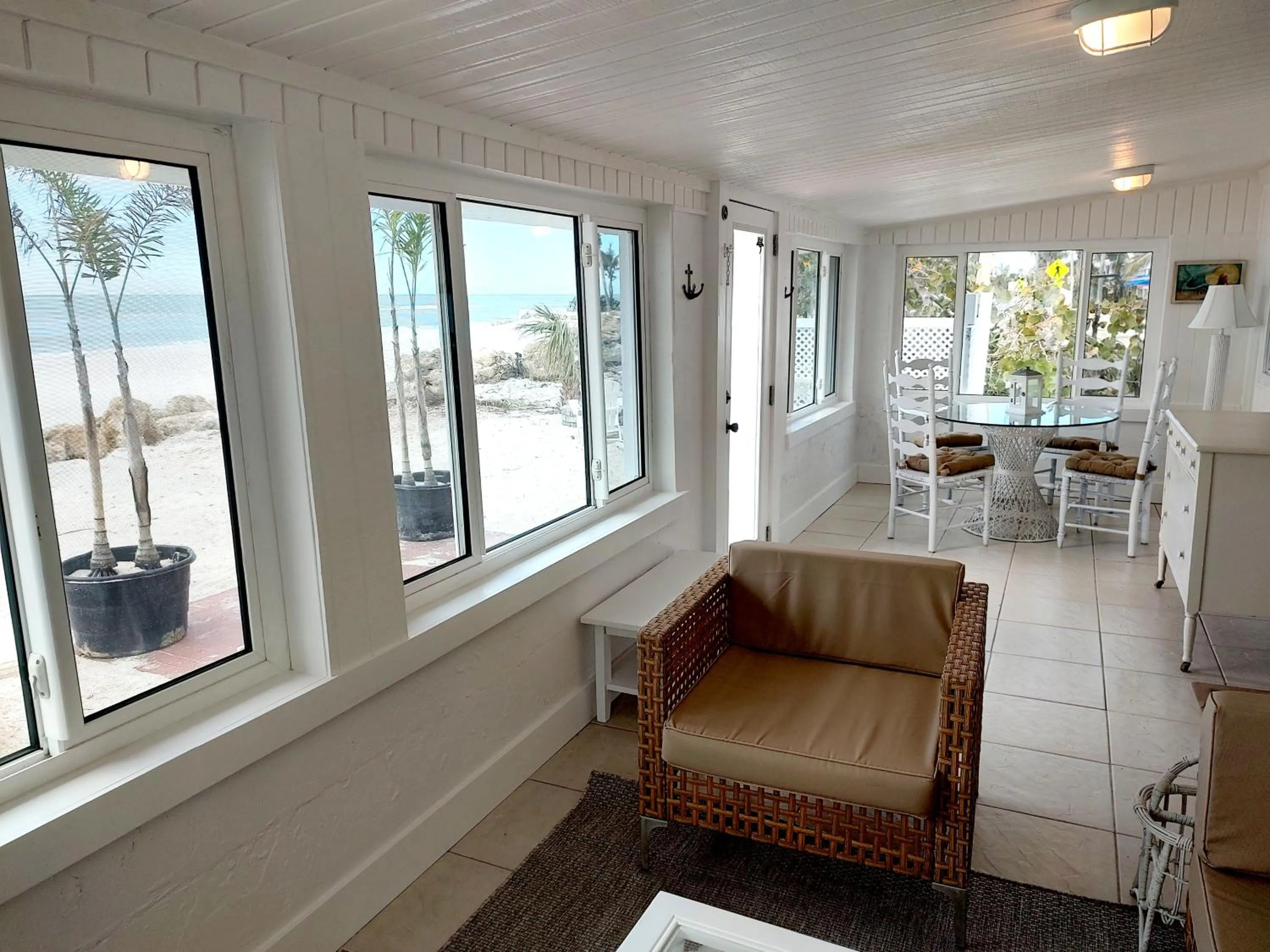 Seating area in Bungalow Beach Resort
