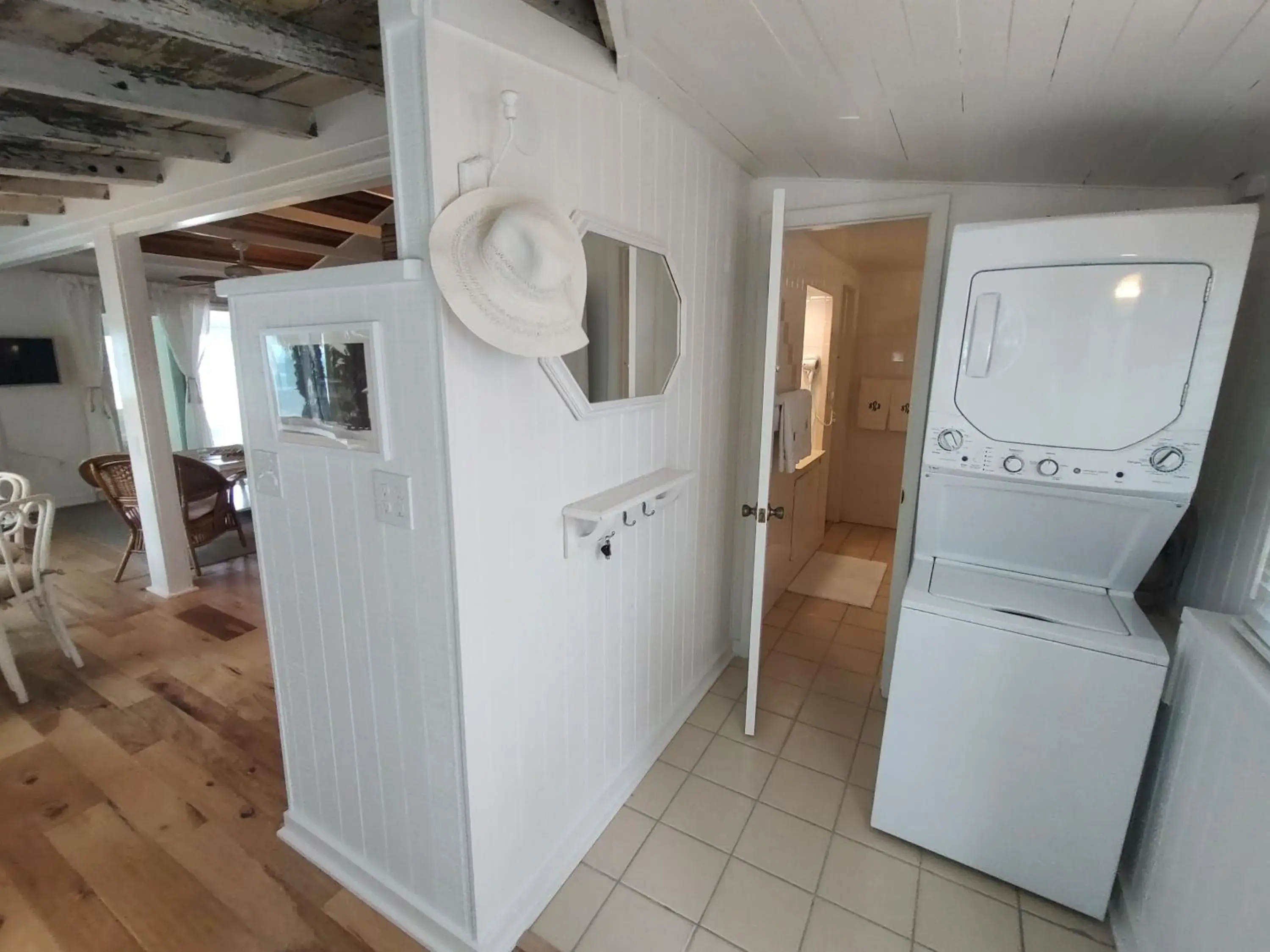 Two-Bedroom Bungalow in Bungalow Beach Resort Two-Bedroom Bungalow in Bungalow Beach Resort