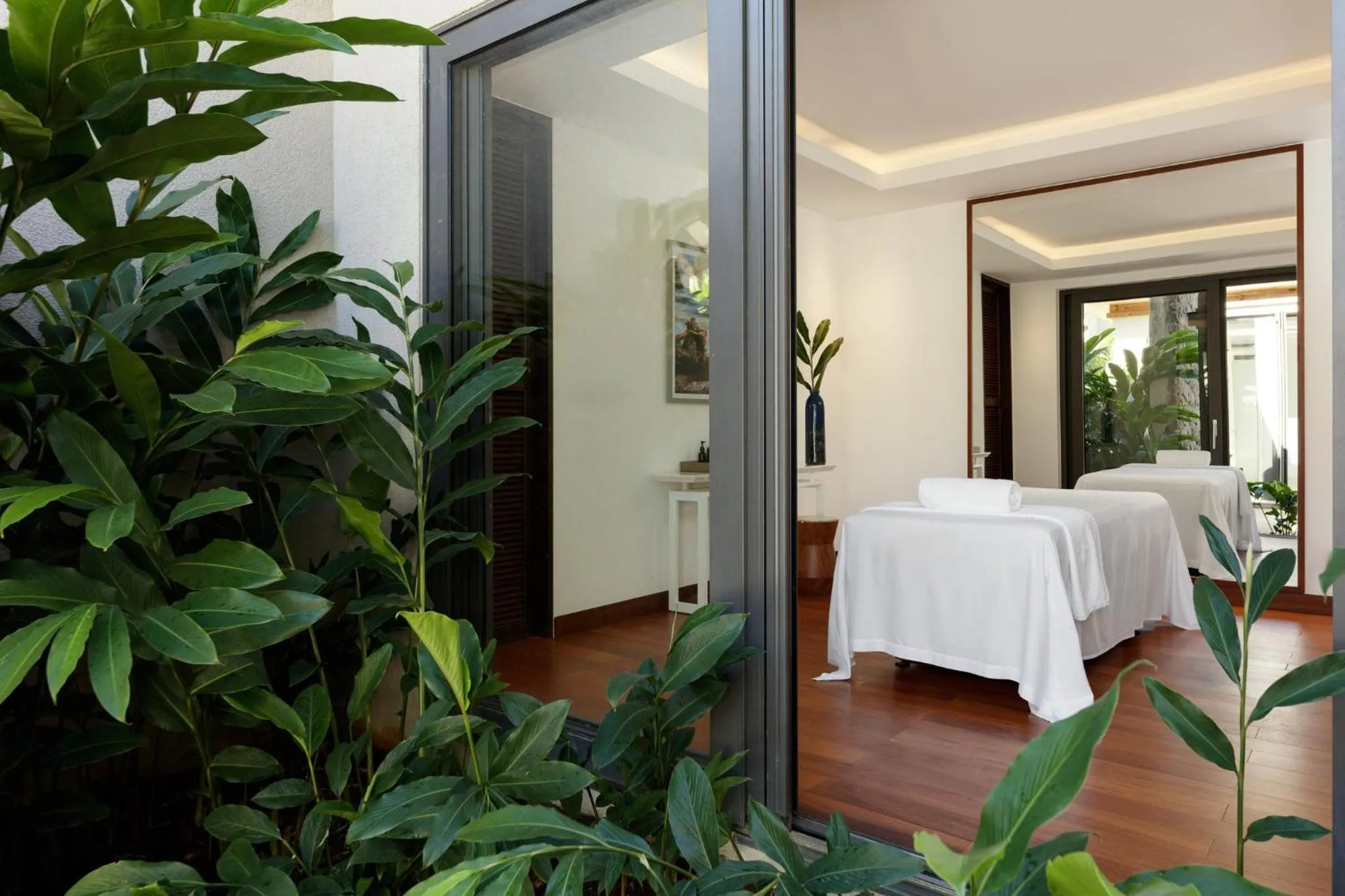 Photo of the whole room in InterContinental Dominica Cabrits Resort & Spa by IHG