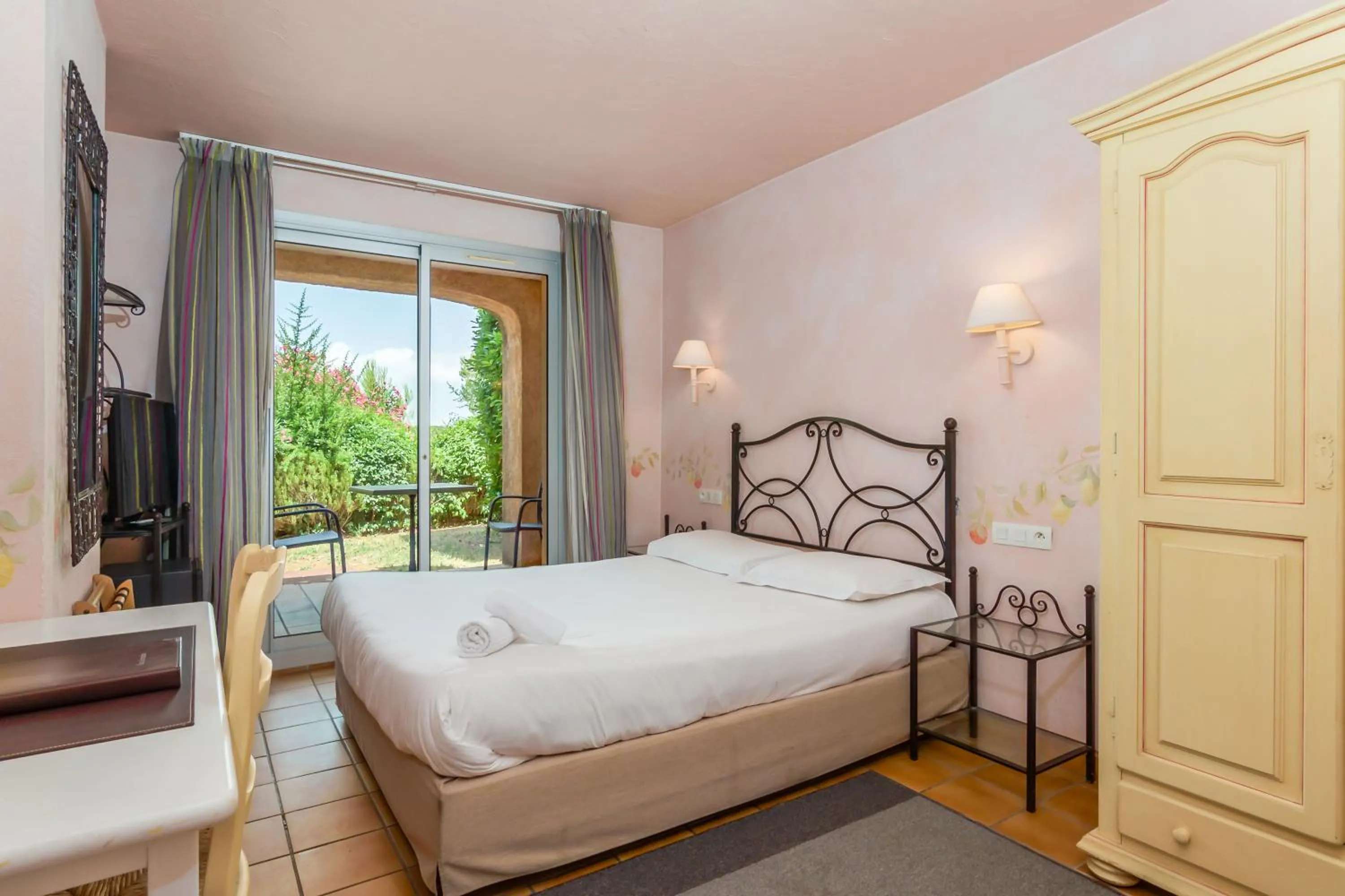 Bed in Castel 'Provence