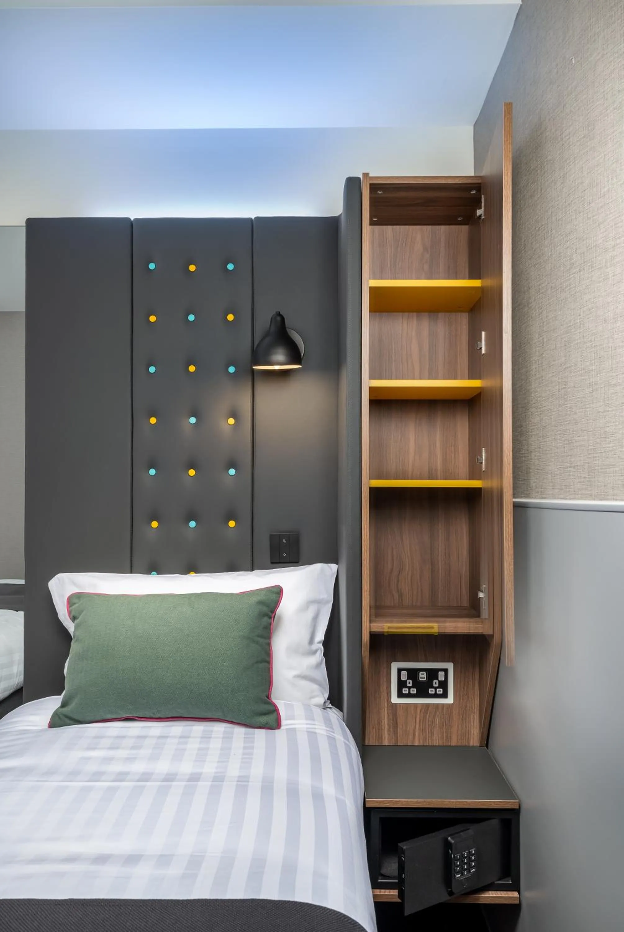 storage, Bed in Point A Hotel Edinburgh Haymarket