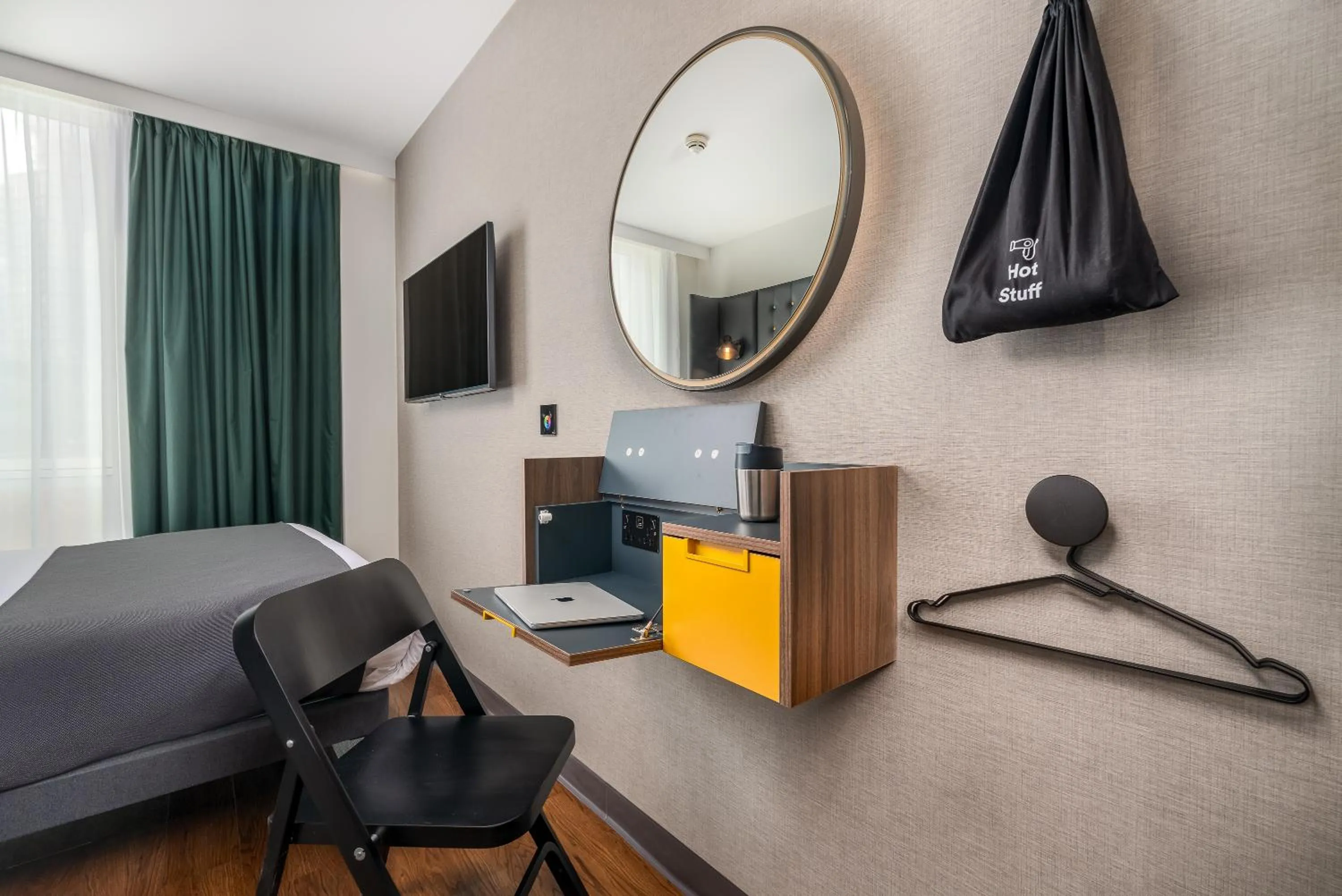 TV and multimedia in Point A Hotel Edinburgh Haymarket