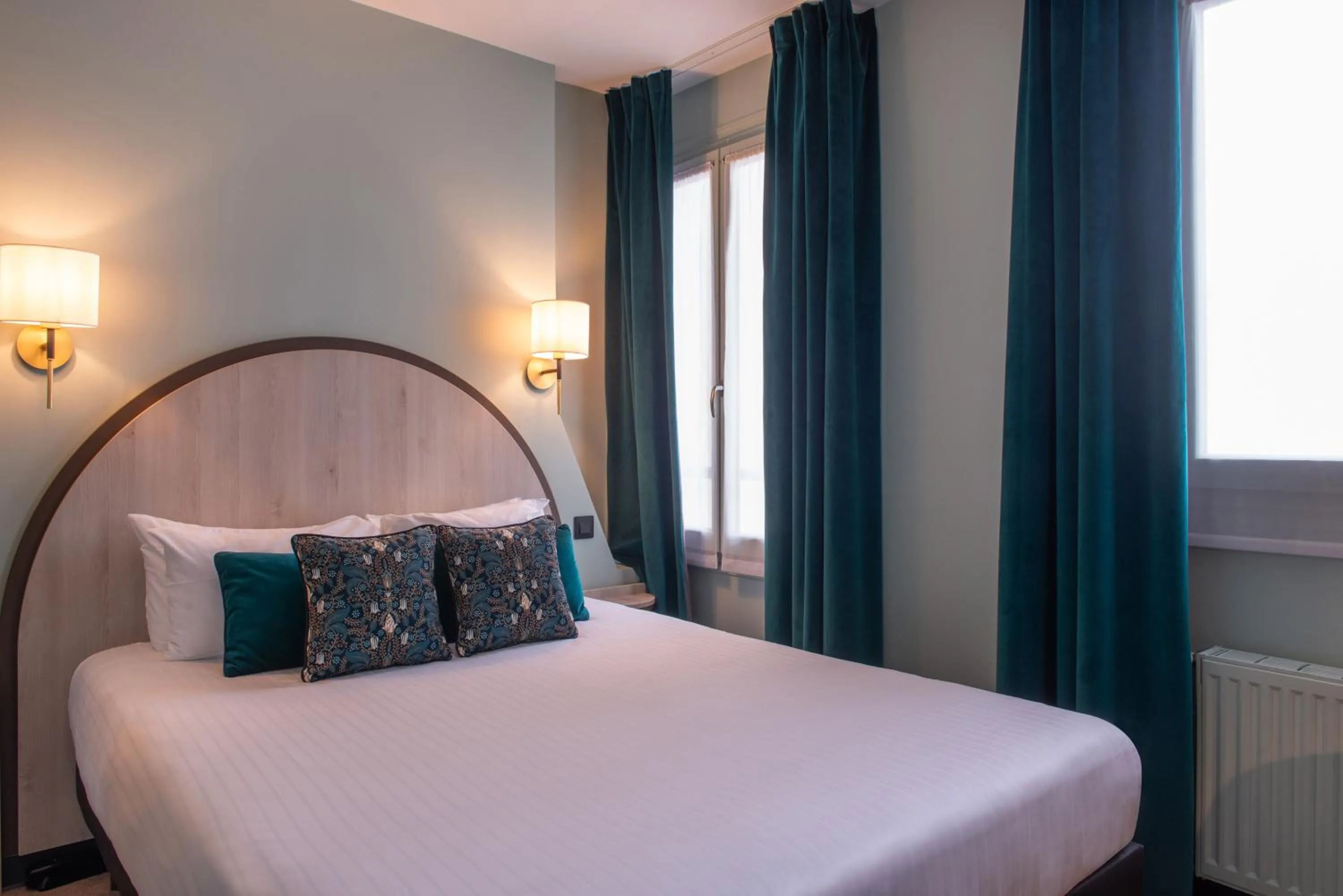 Bedroom, Bed in Hotel France Albion