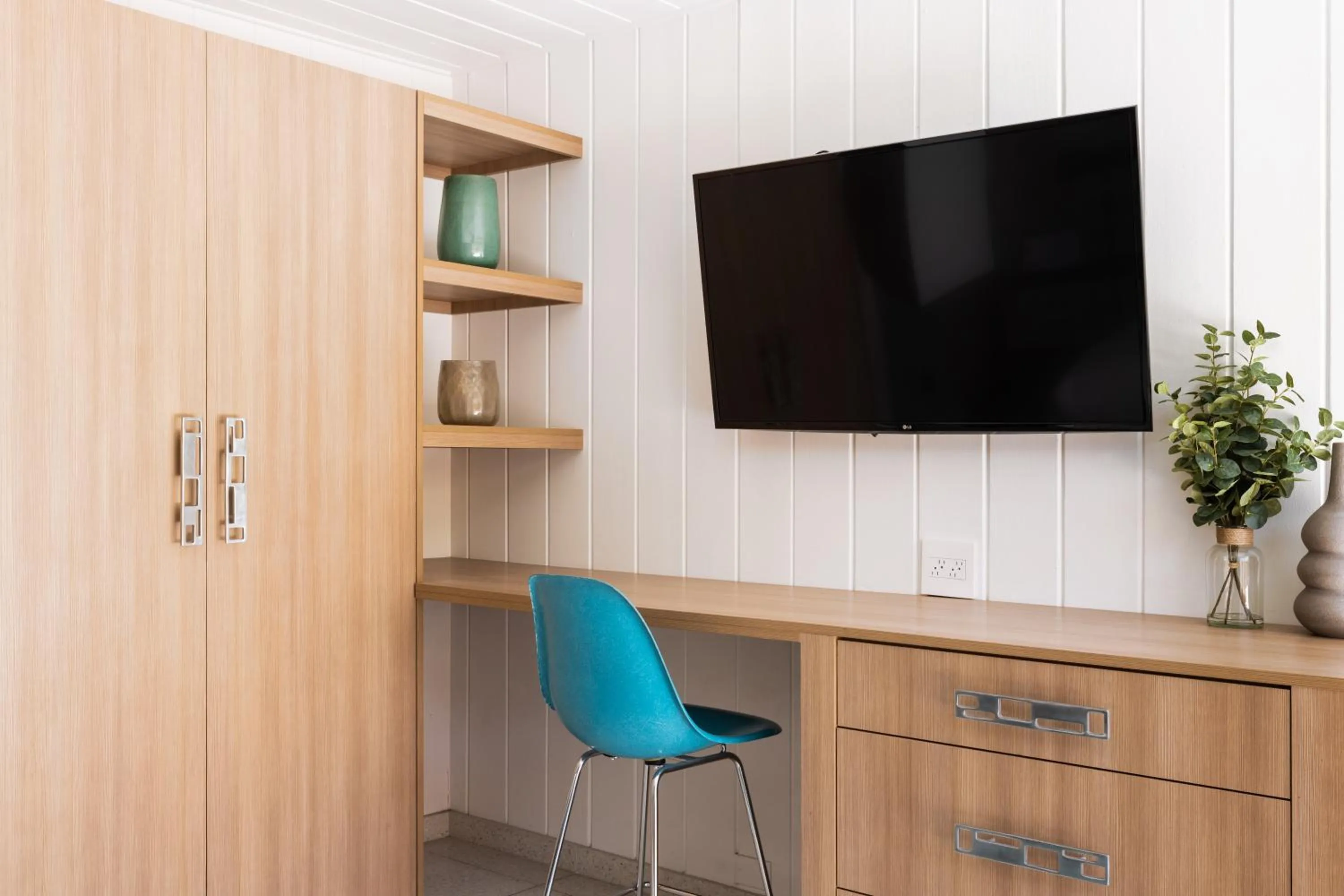 TV and multimedia in Del Marcos Hotel