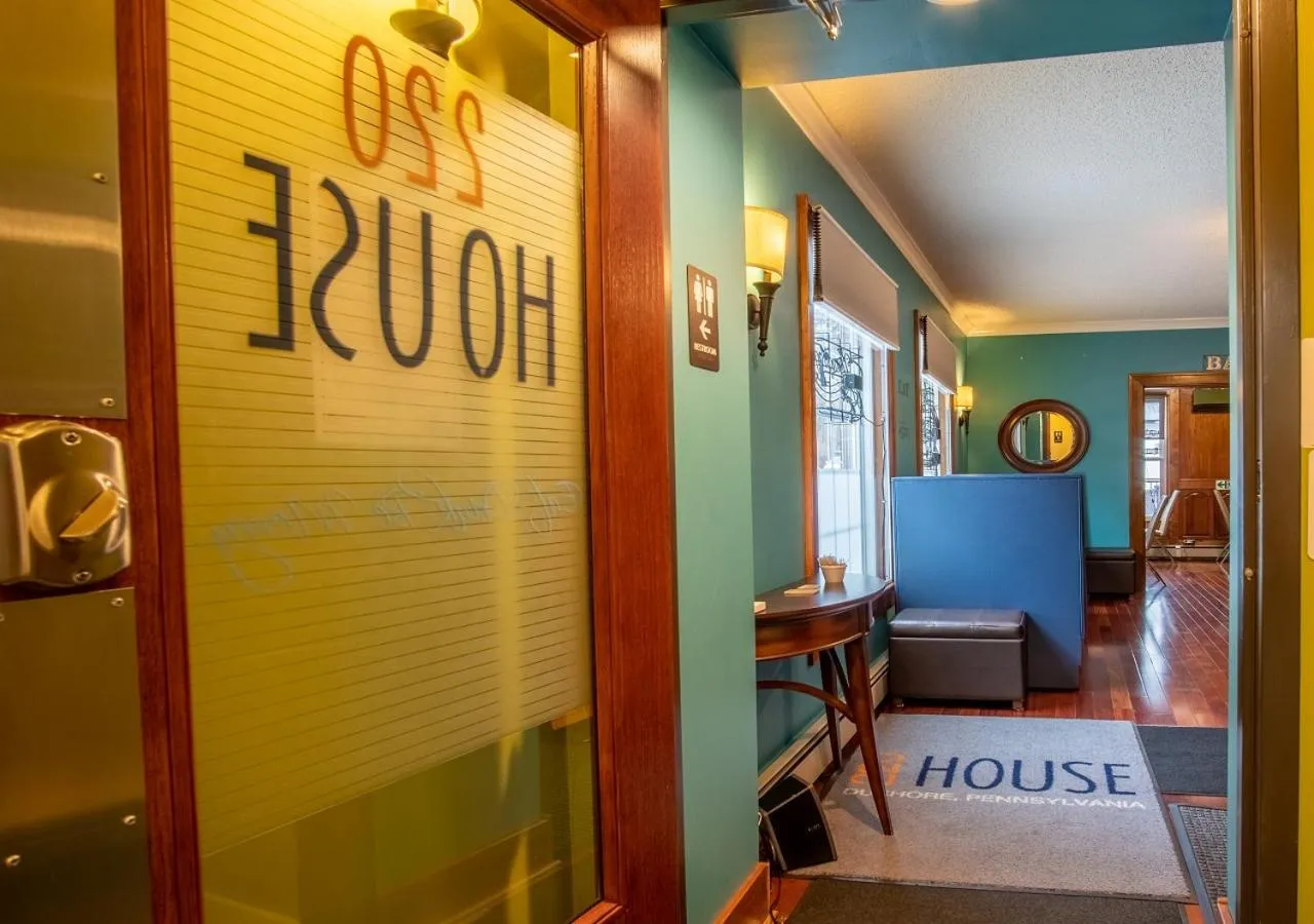 Restaurant/places to eat in Hotel Dushore