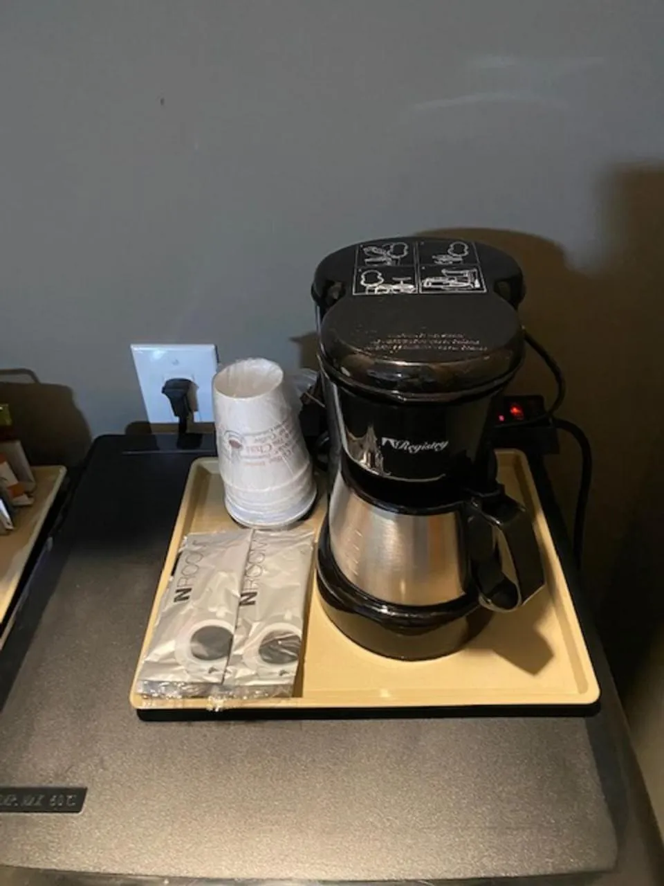 Coffee/tea facilities in Hotel Dushore