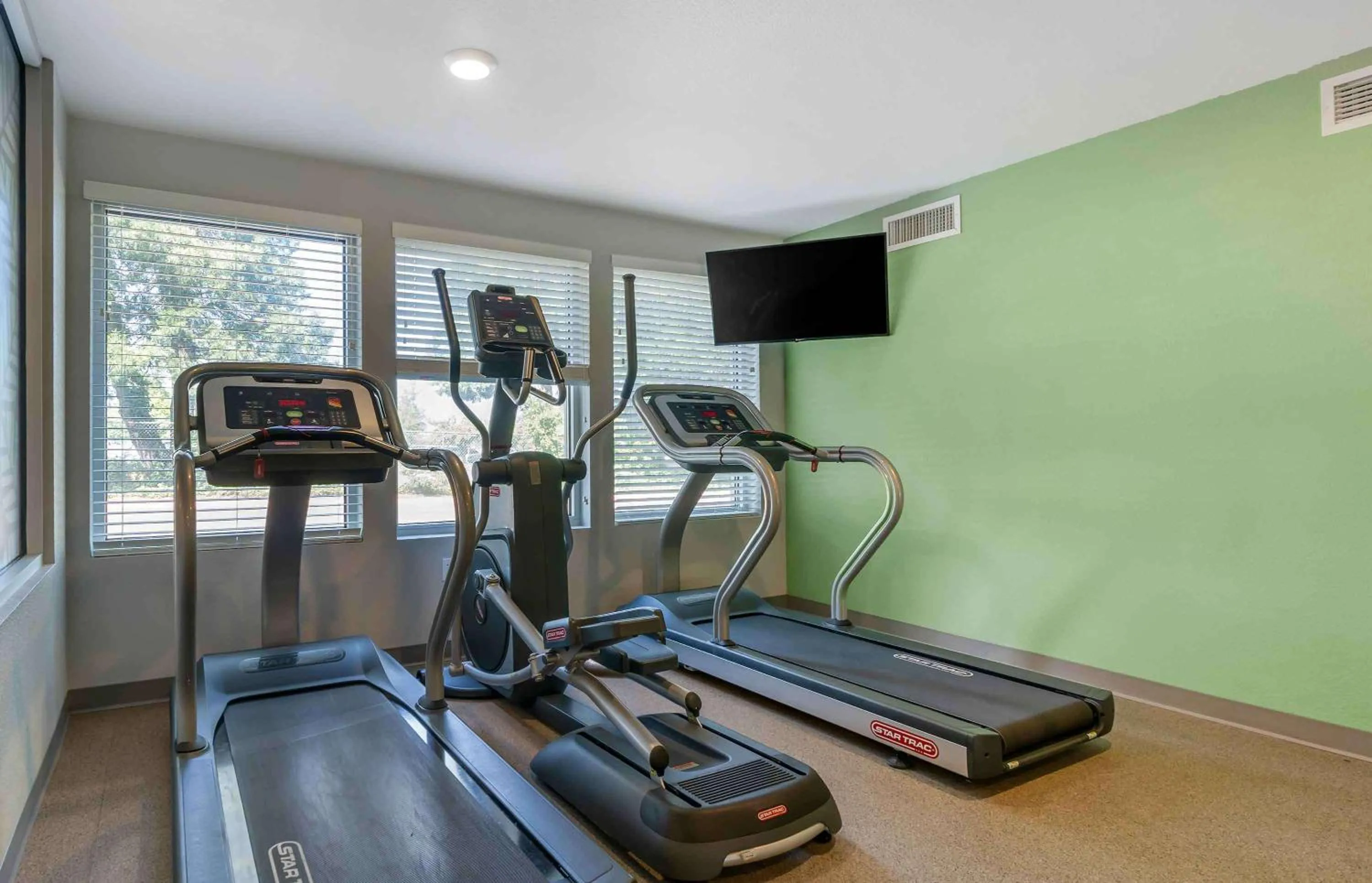 Fitness centre/facilities in Extended Stay America Suites - Portland - East