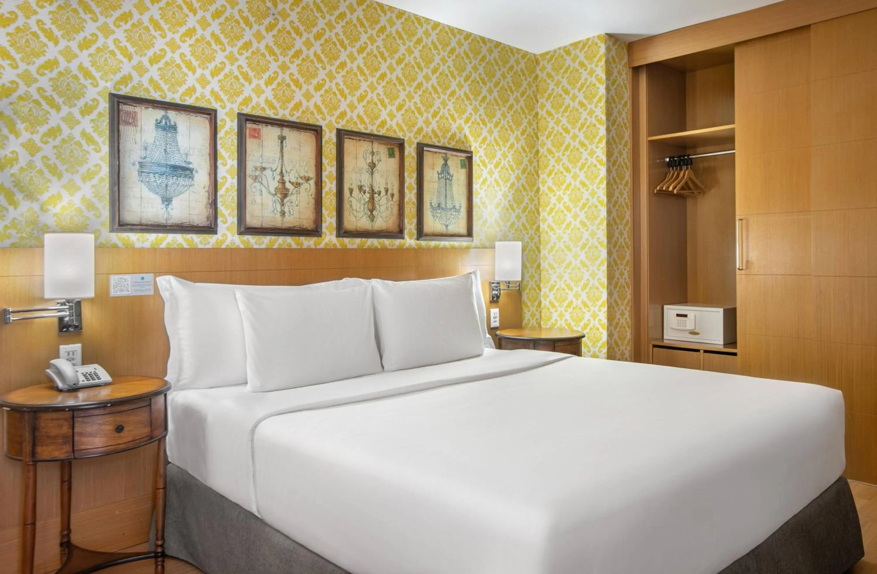 Property building, Bed in Hotel Brasil 21 Suites Affiliated by Meliá