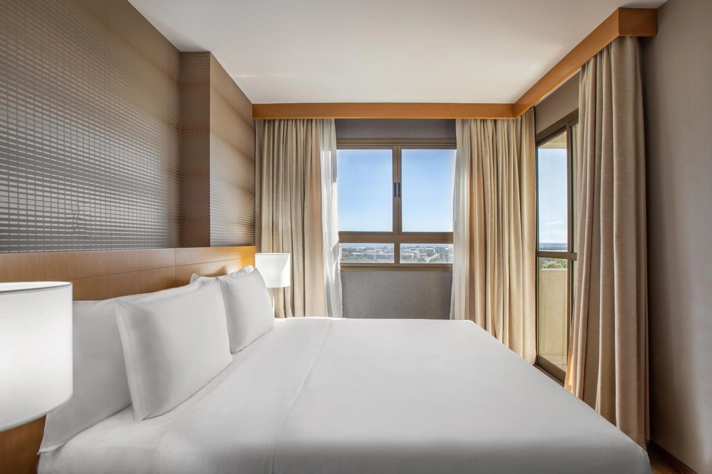 Premium Queen Room - single occupancy in Brasil 21 Suites Affiliated by Meliá