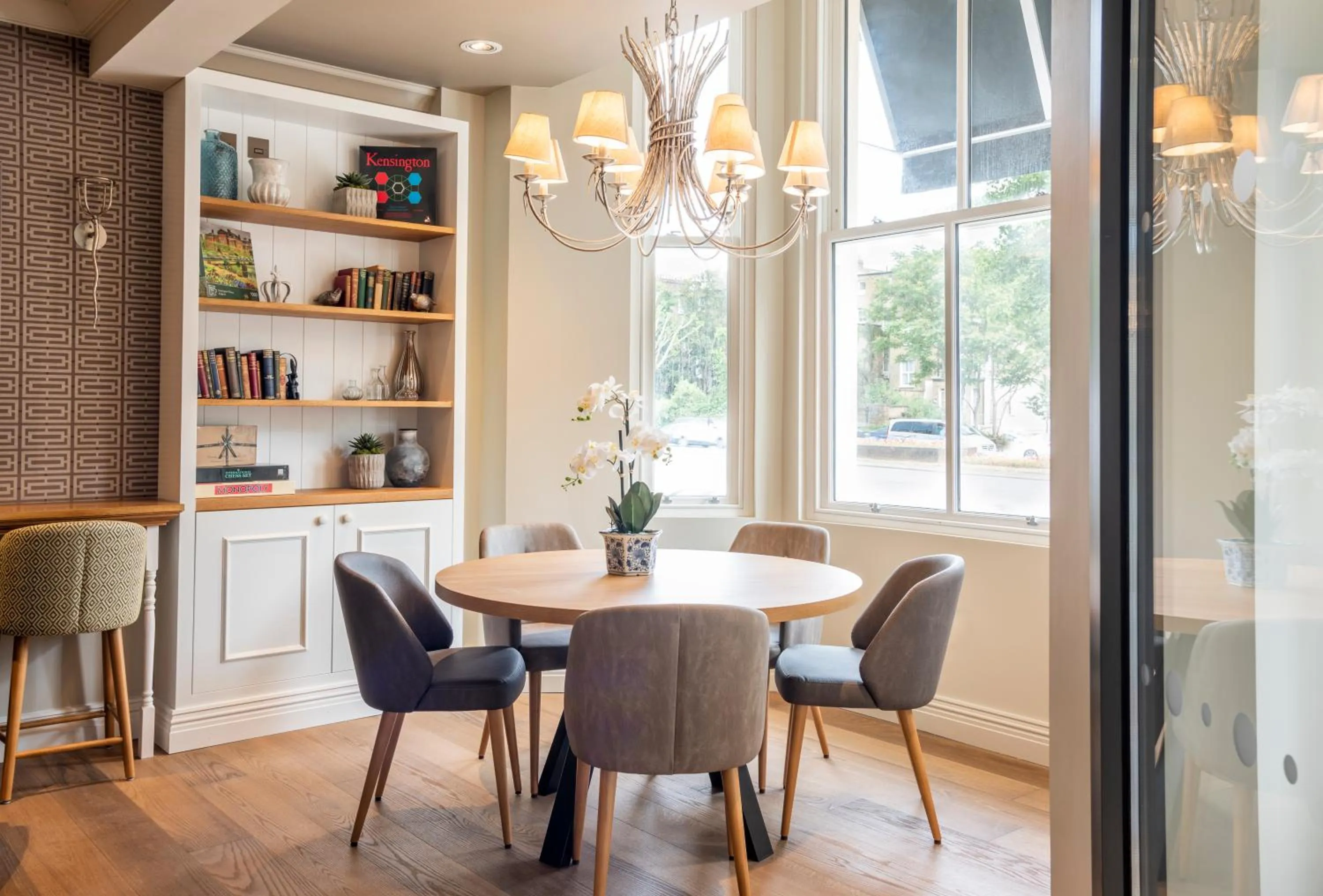 Lounge or bar in Point A Kensington Olympia