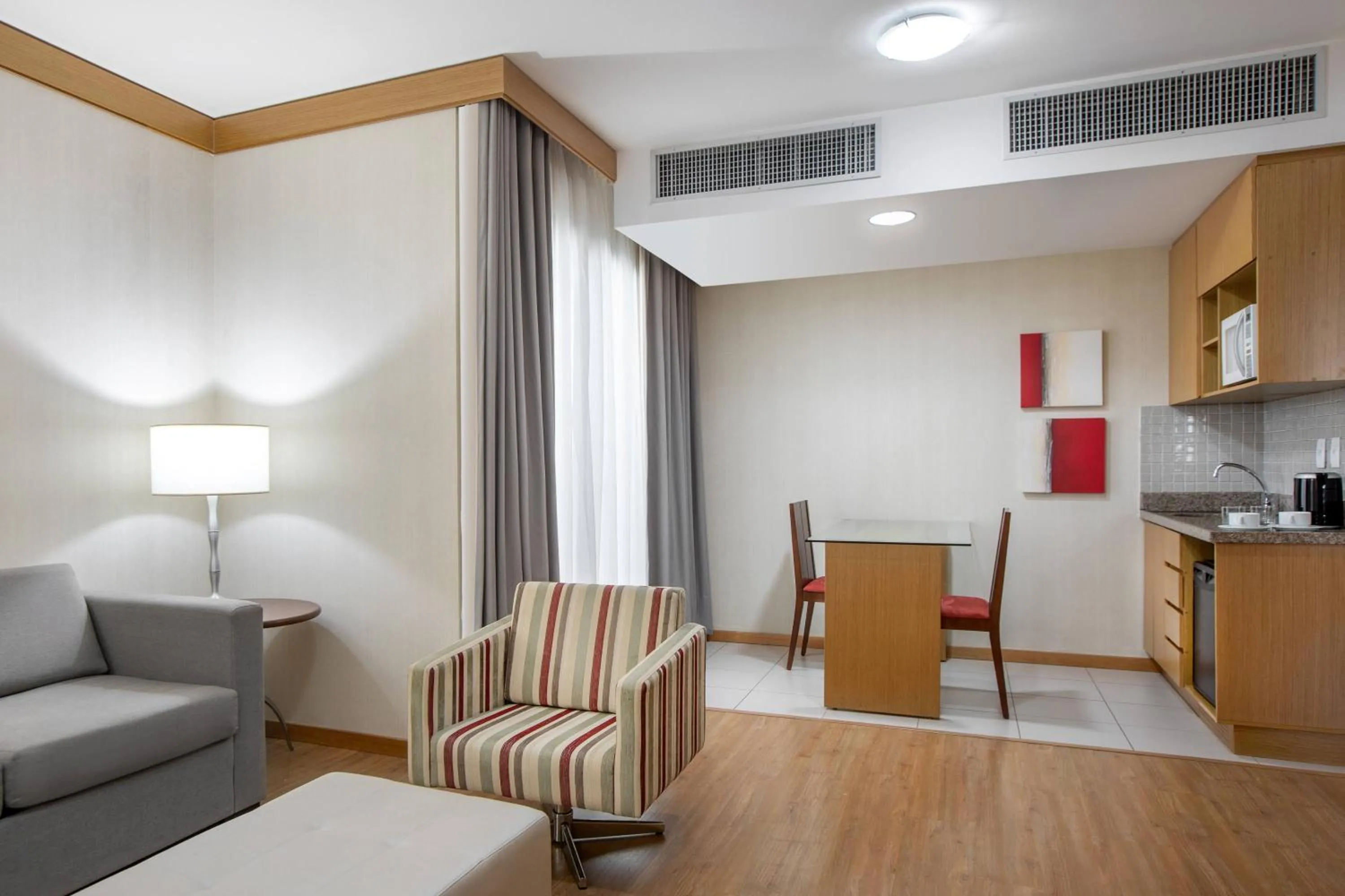 Property building in Hotel Brasil 21 Convention Affiliated by Meliá