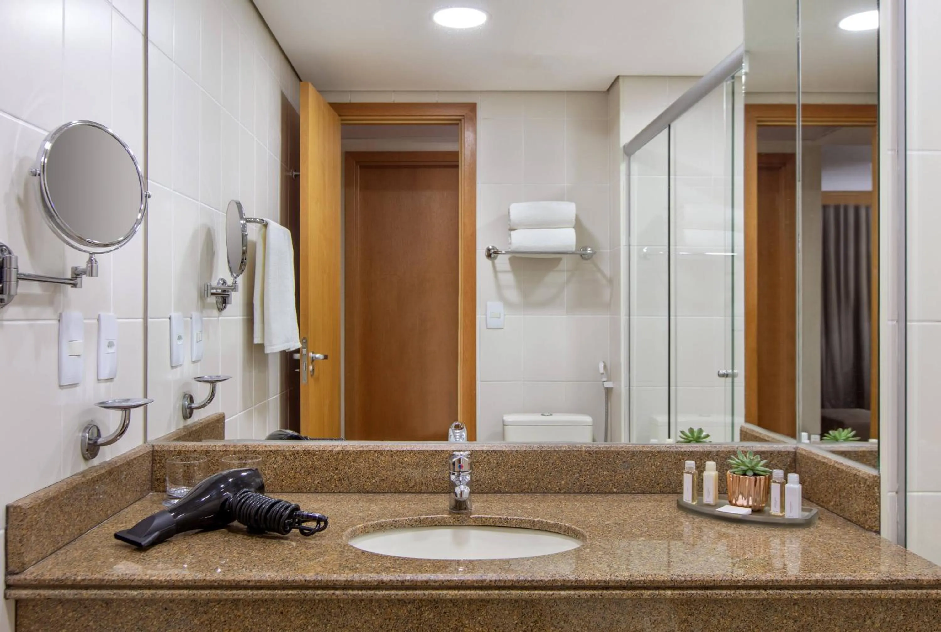 Bathroom in Hotel Brasil 21 Convention Affiliated by Meliá