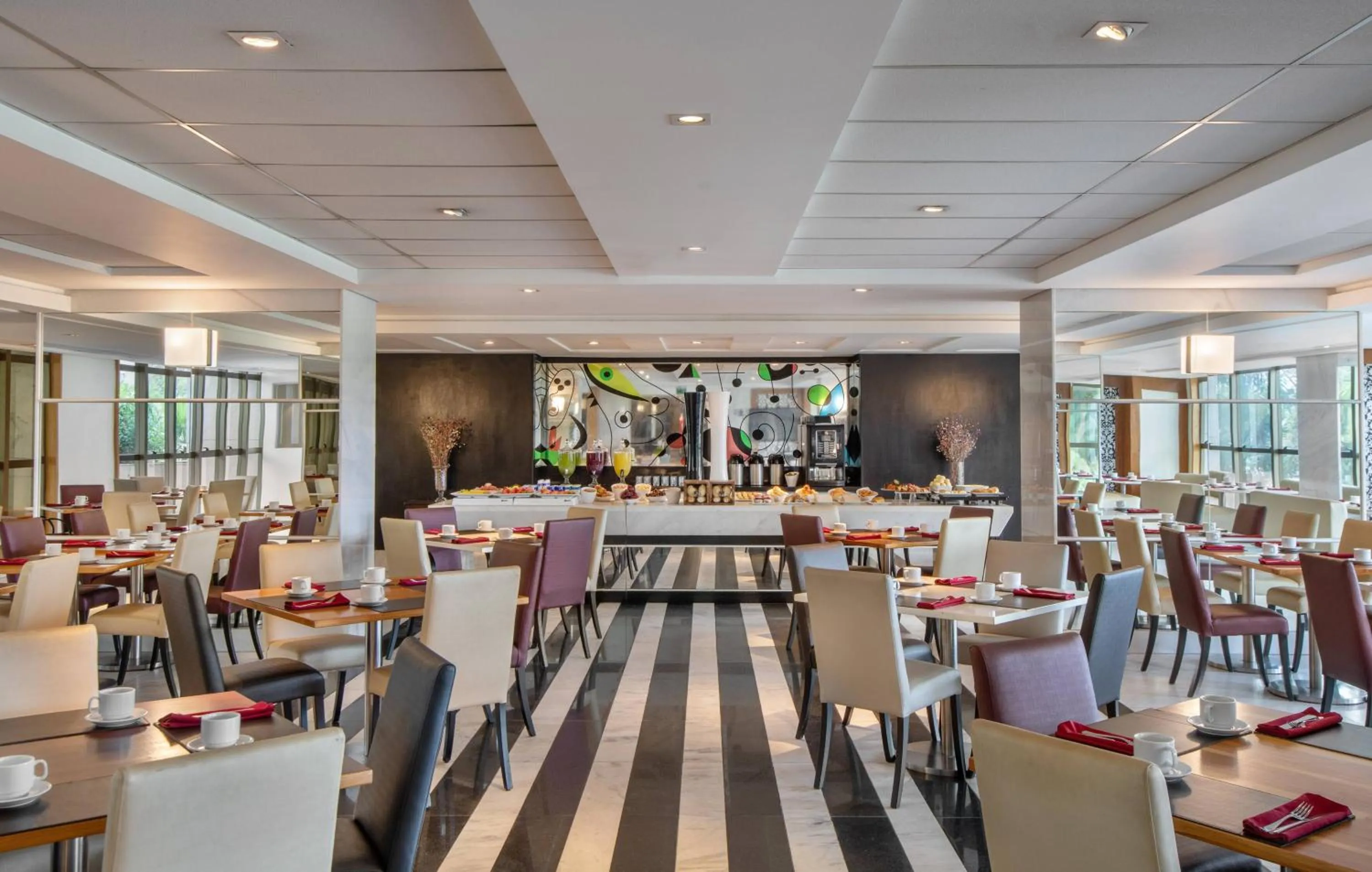 Restaurant/places to eat in Hotel Brasil 21 Convention Affiliated by Meliá