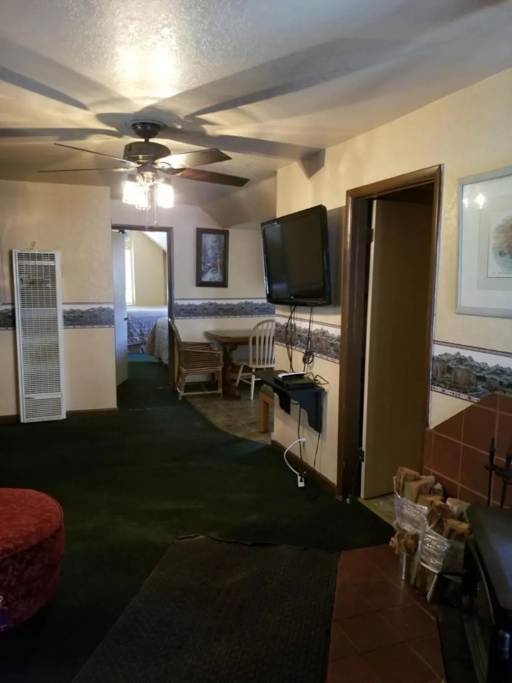 Living room in Timberline Lodge