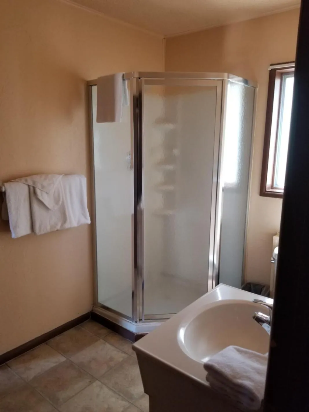 Shower in Timberline Lodge