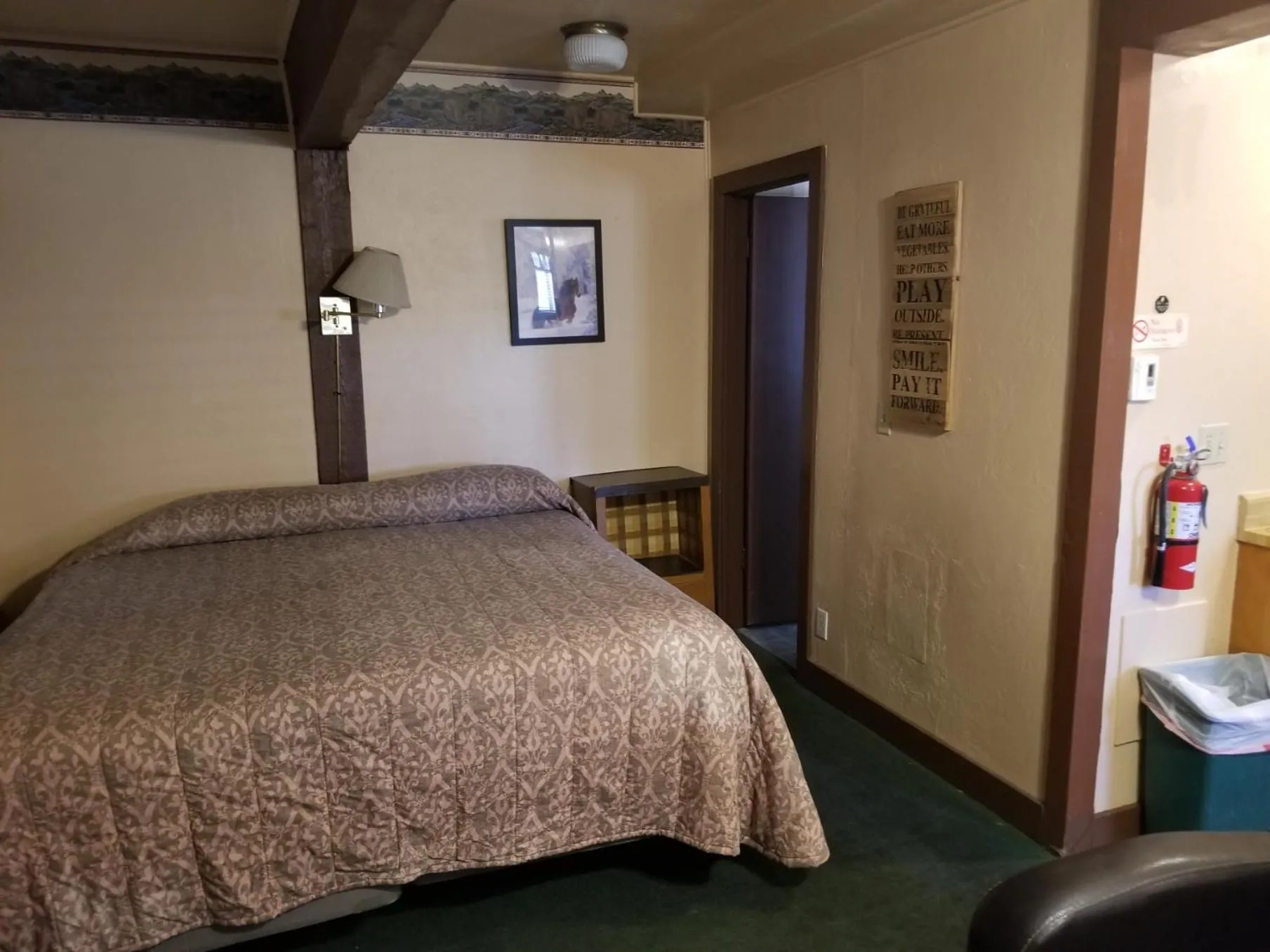 Bedroom in Timberline Lodge