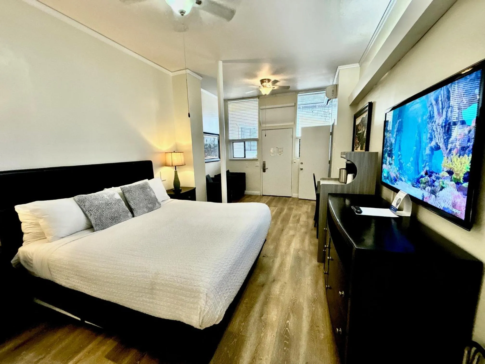 Bed in Catalina Courtyard Suites