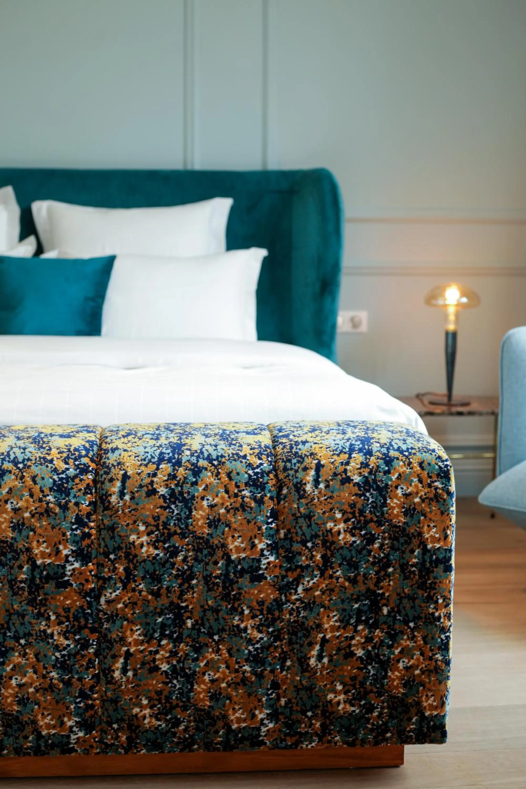 Bed in Hôtel Singulier Bordeaux - Boutique Hôtel & Spa Anne Semonin