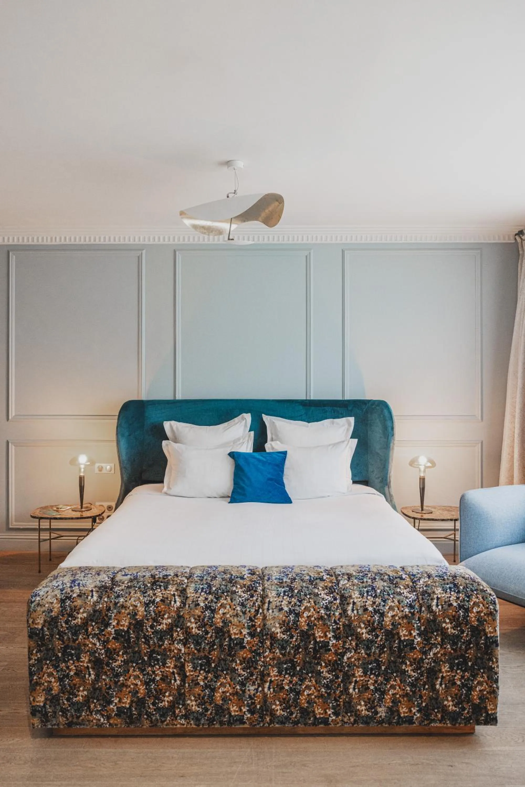 Bedroom, Bed in Hôtel Singulier Bordeaux - Boutique Hôtel & Spa Anne Semonin