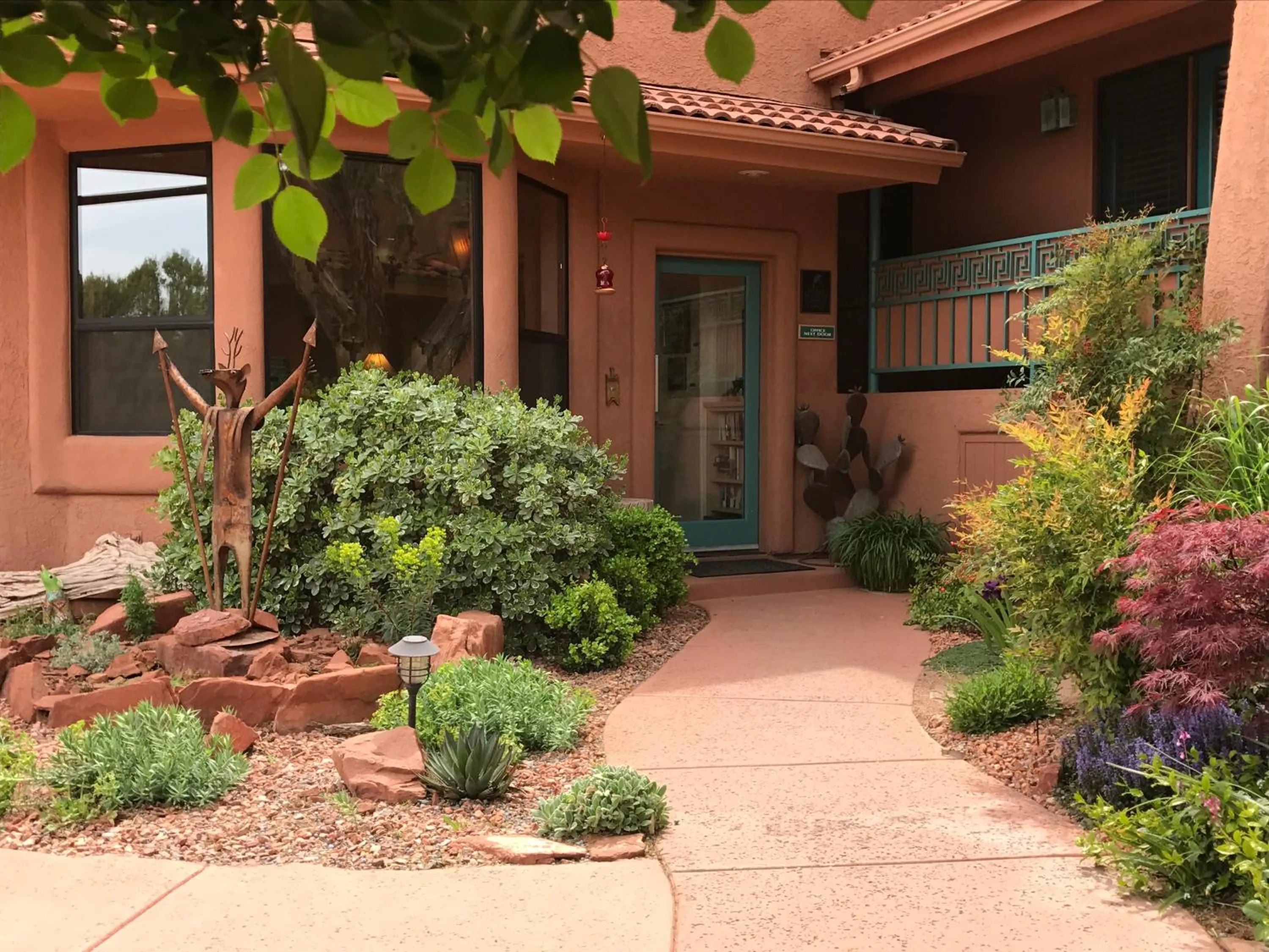Facade/entrance in Casa Sedona Inn