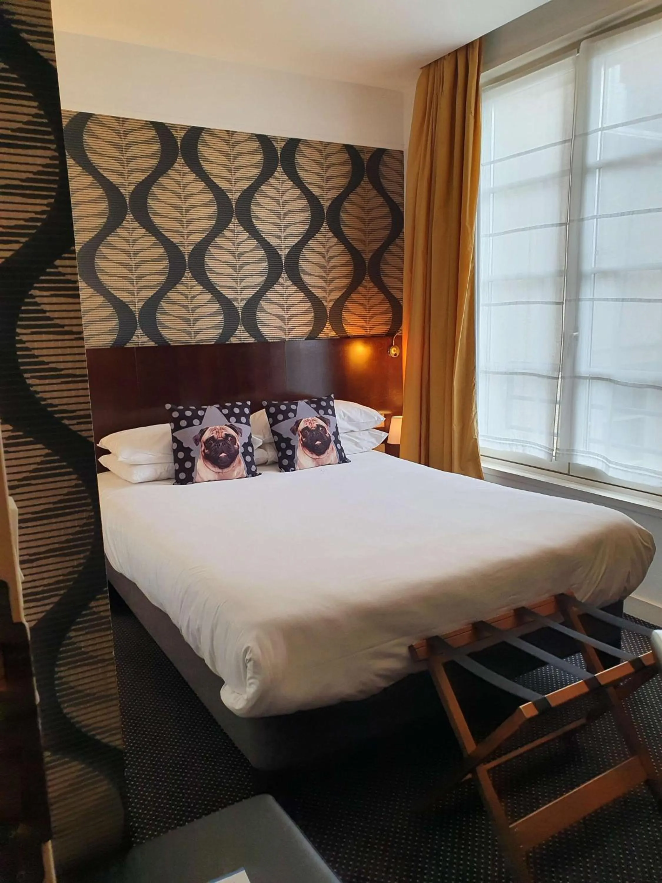 Bedroom, Bed in Best Western Adagio Saumur