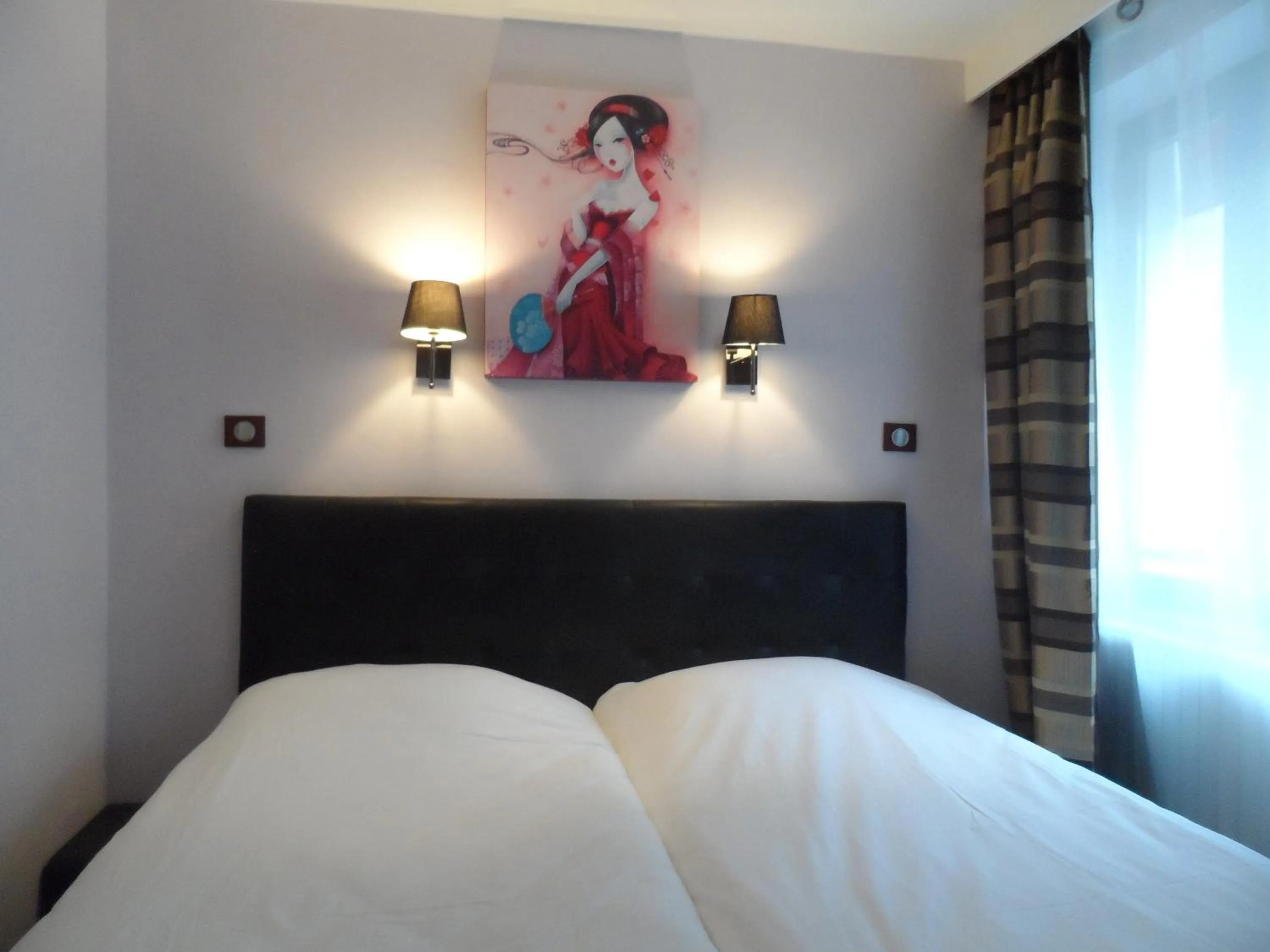 Bed in Prince Monceau