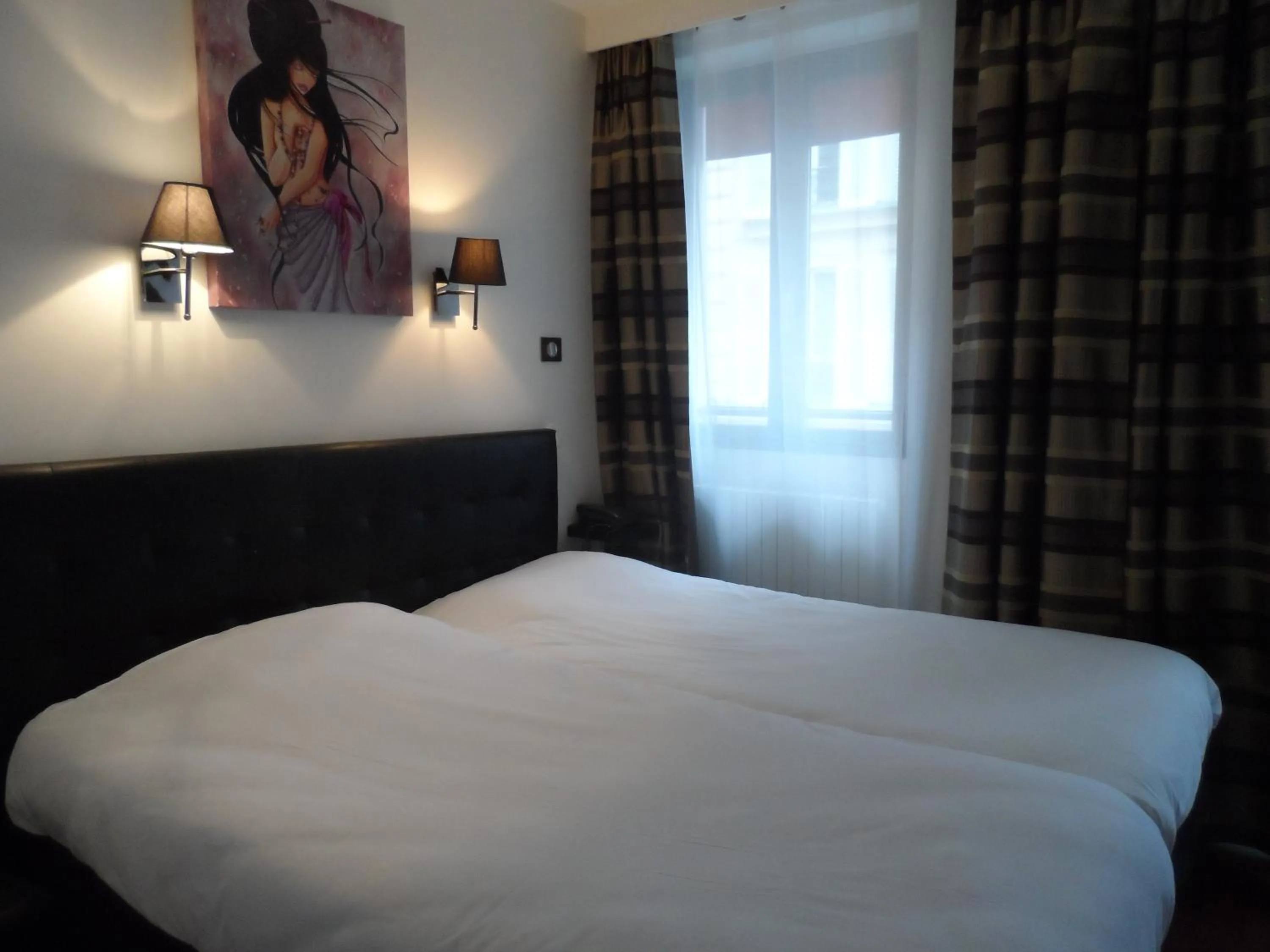 Day, Bed in Prince Monceau