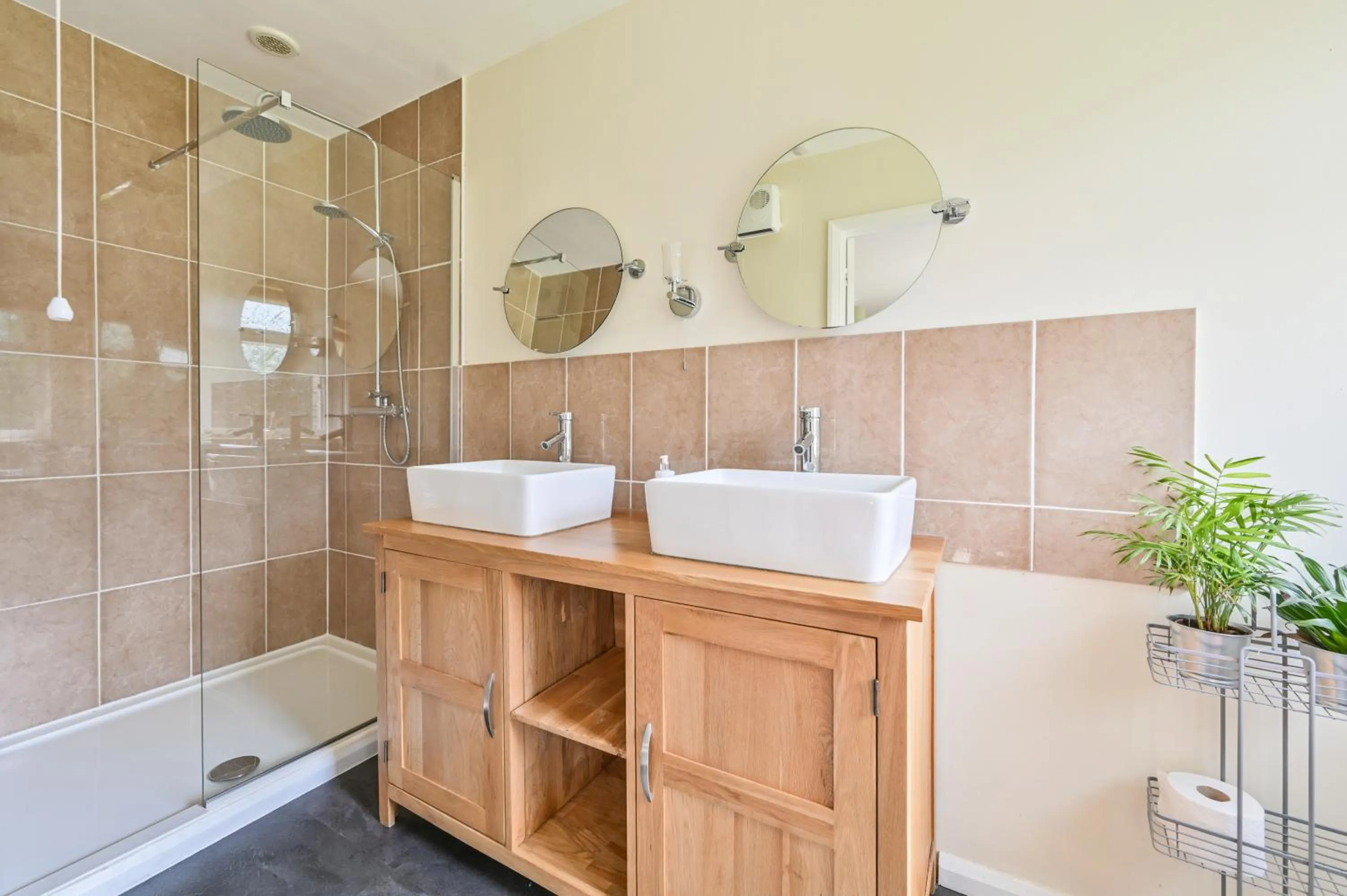 Shower in Wray Valley