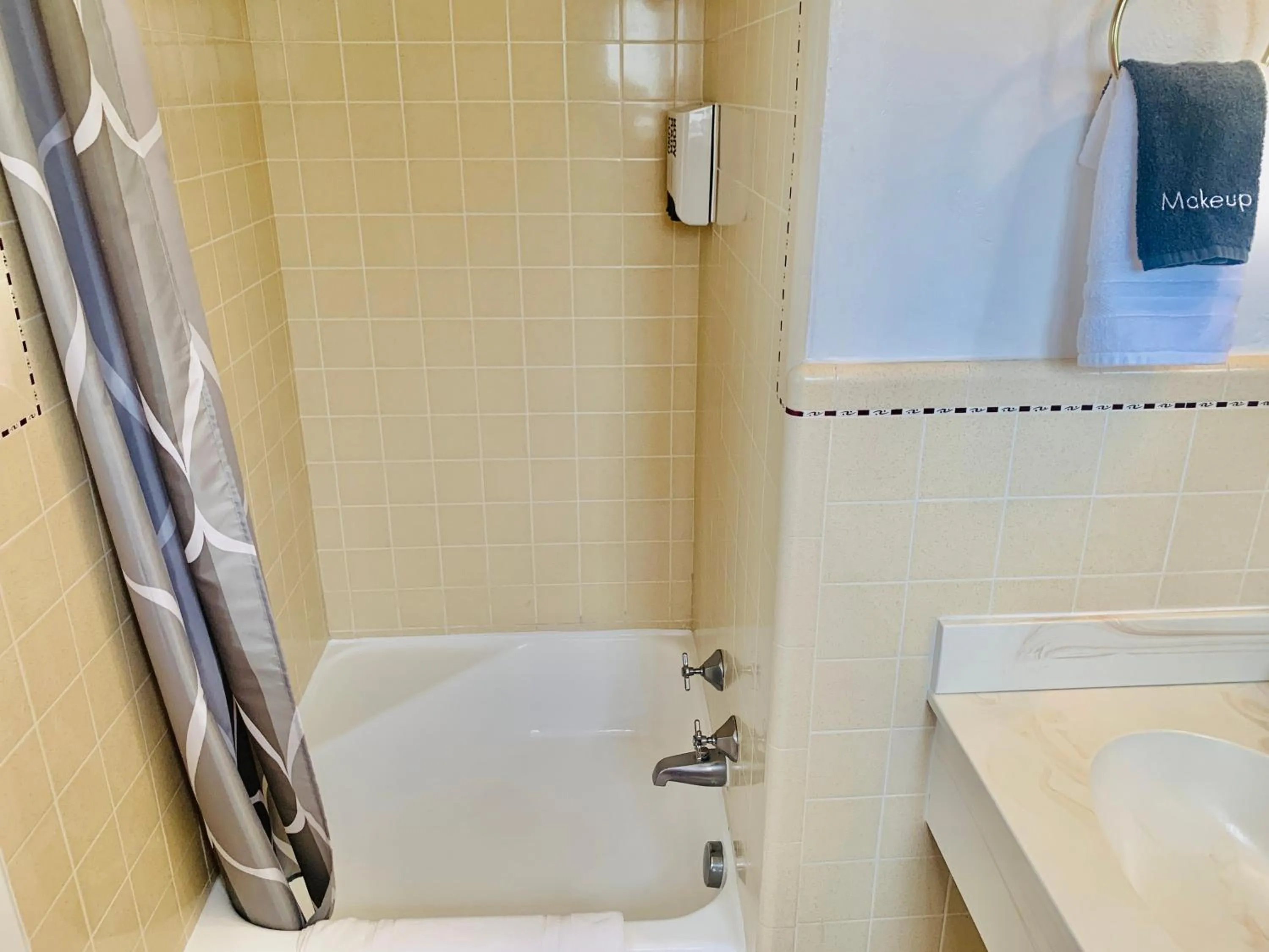 Dragonfly Motor Lodge